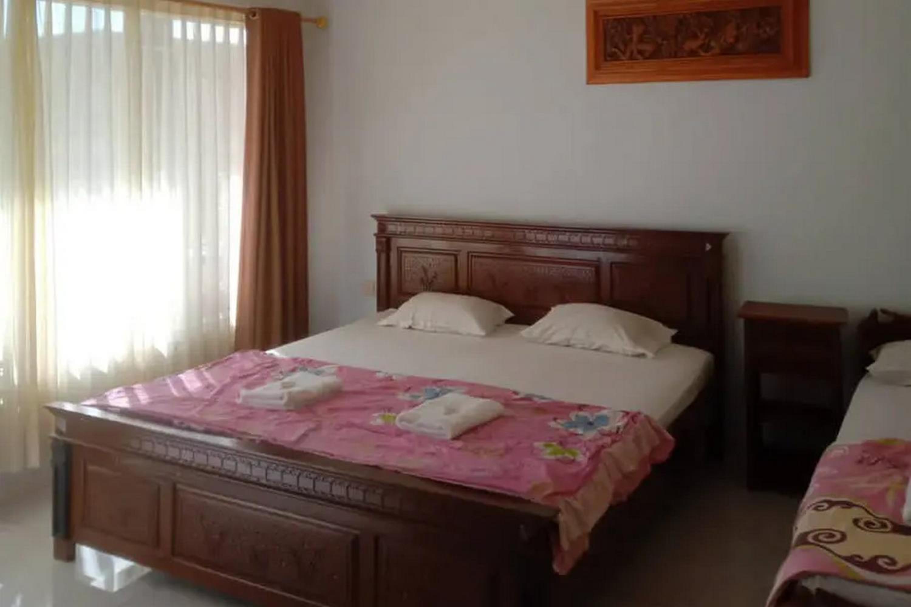 Family Room - Photo 6