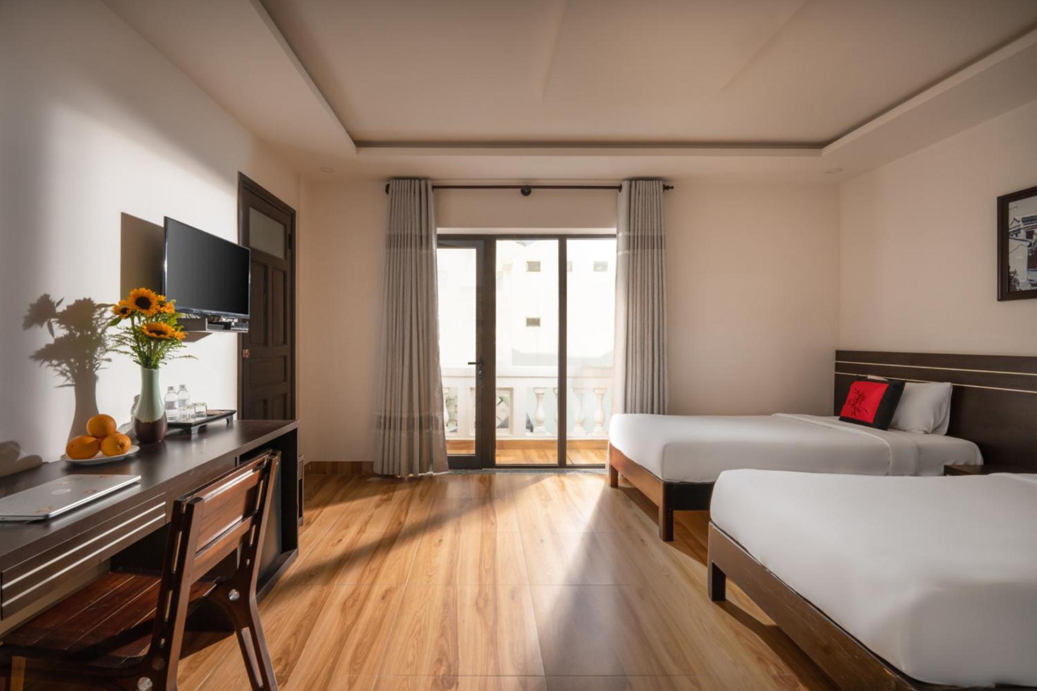 Twin Room With Balcony