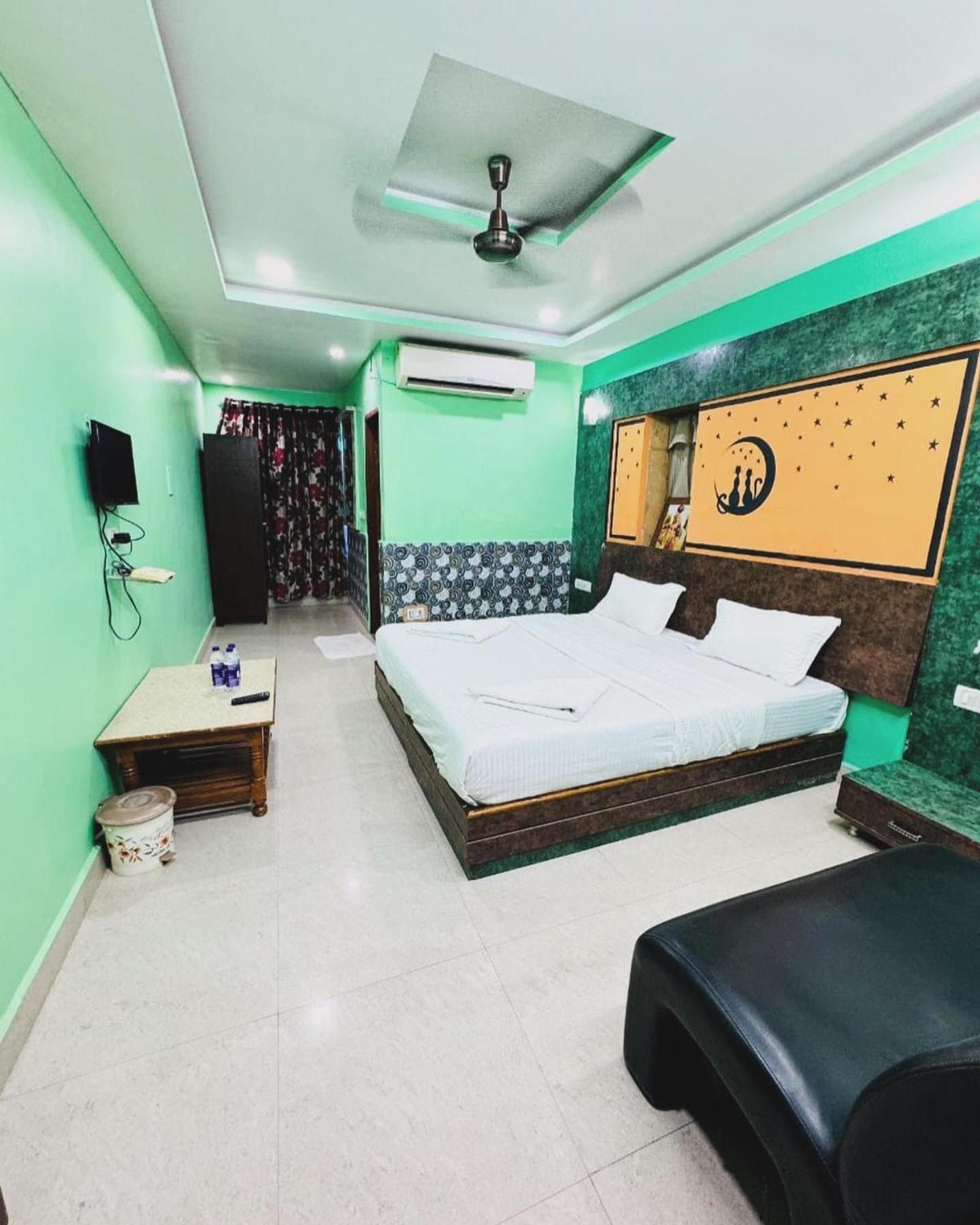 Deluxe Suite - Photo 1