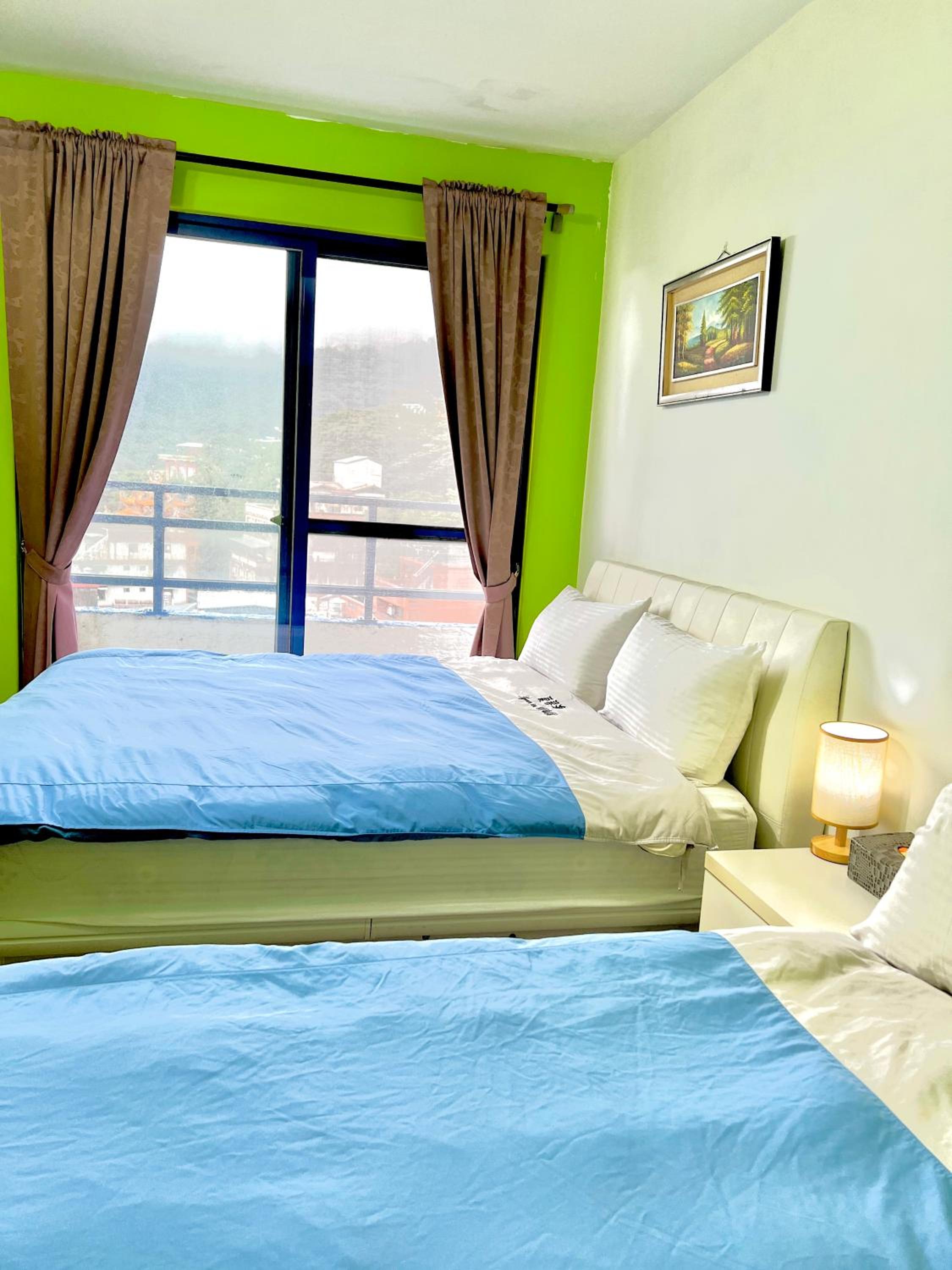 Quadruple Room with Mountain View photo 2