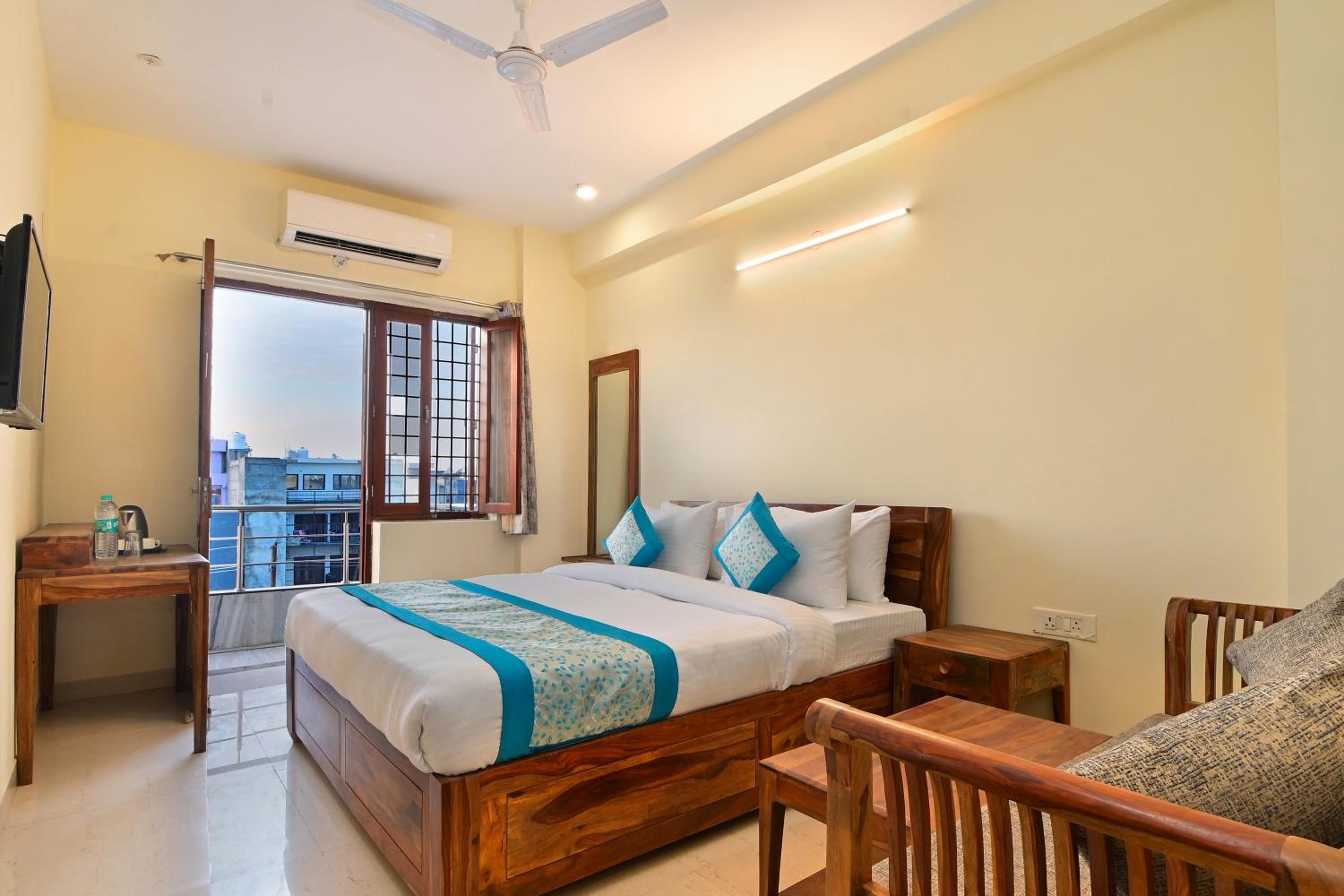 Superior Double Room - Photo 12