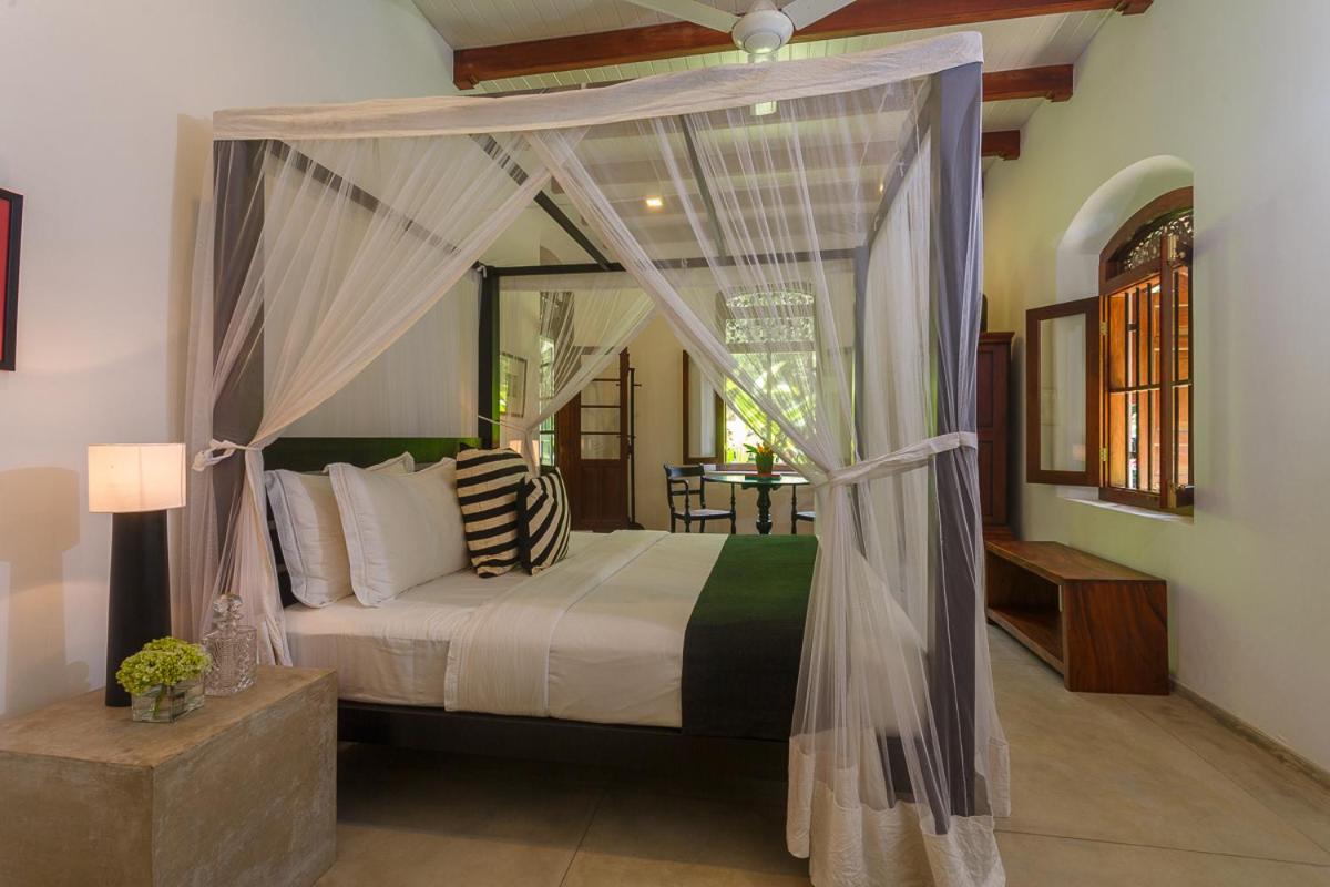 Deluxe Double Room with Lake View photo 1