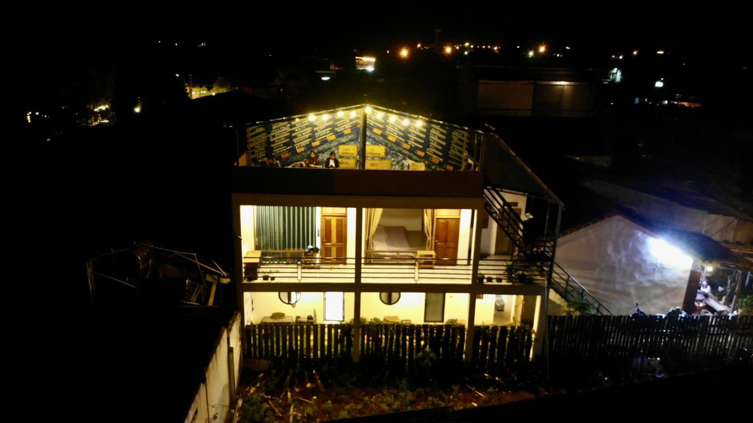 Quadruple Room with Balcony photo 3