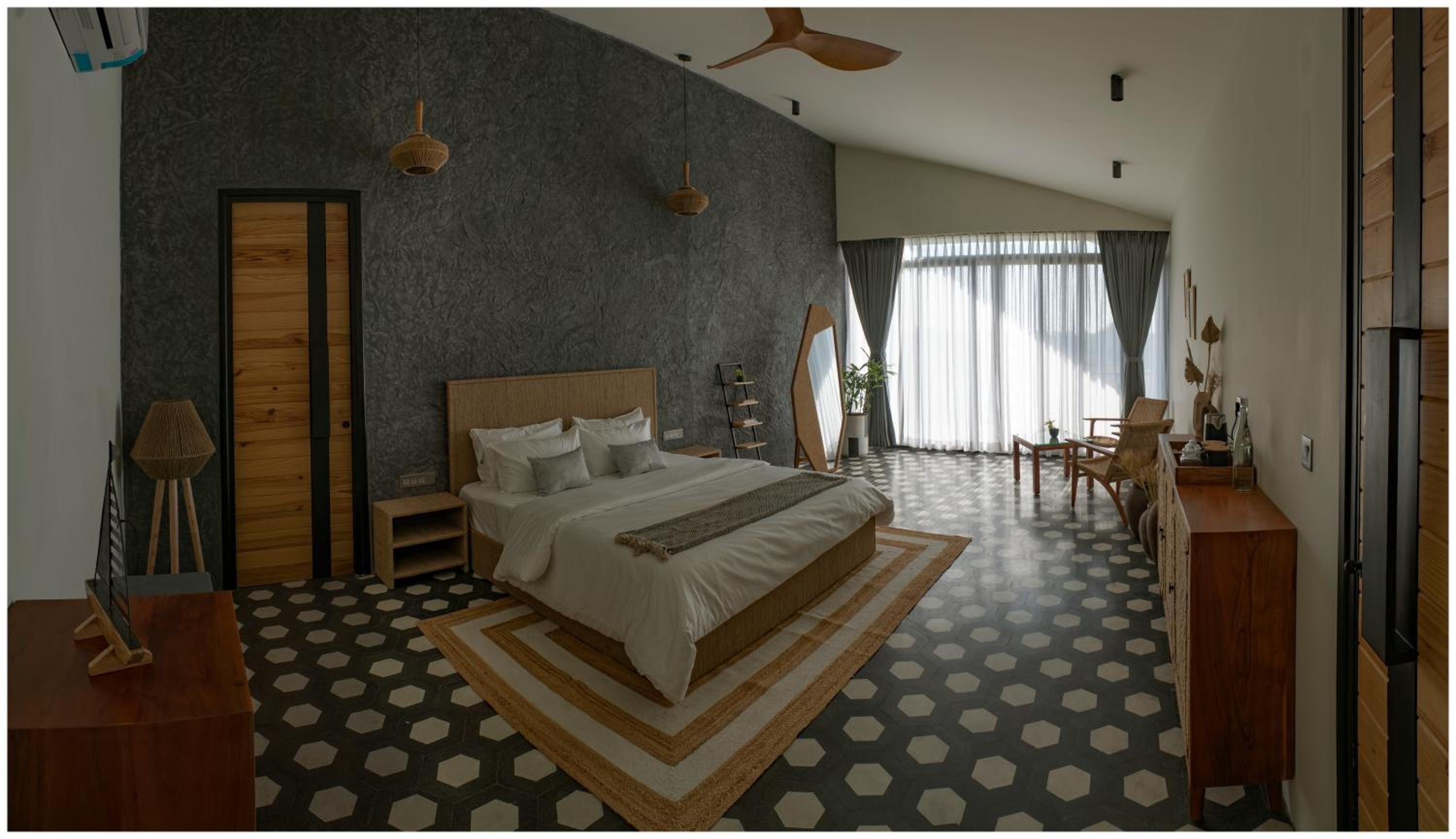 Villa photo 1