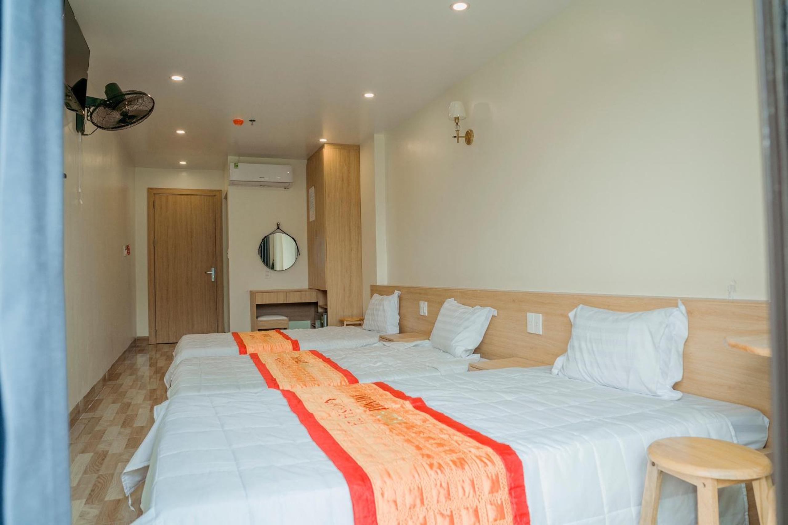 Mixed Dormitory Room
