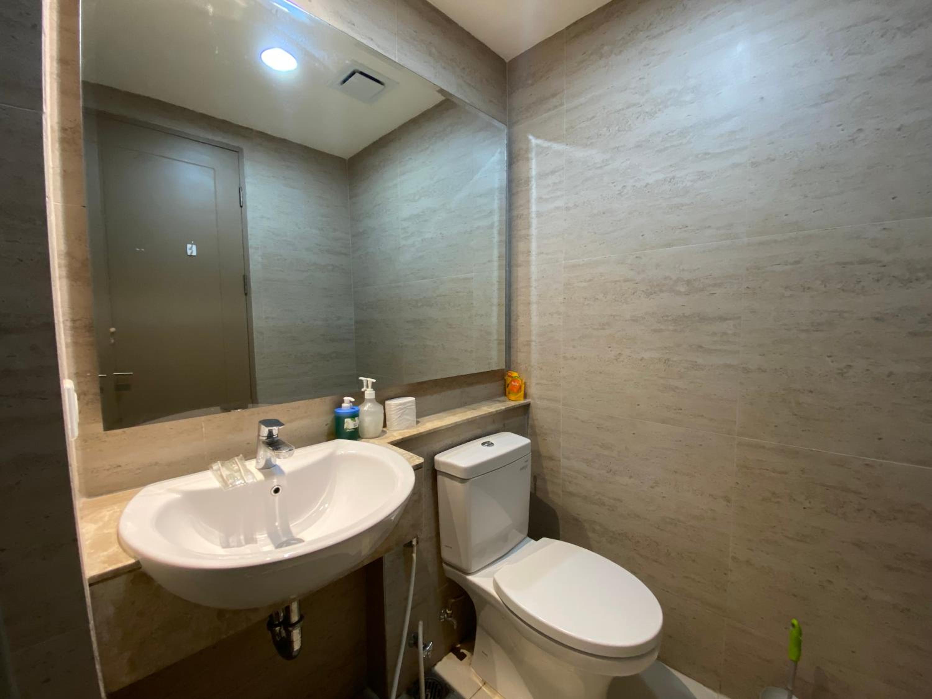 Three-Bedroom Apartment - Photo 35