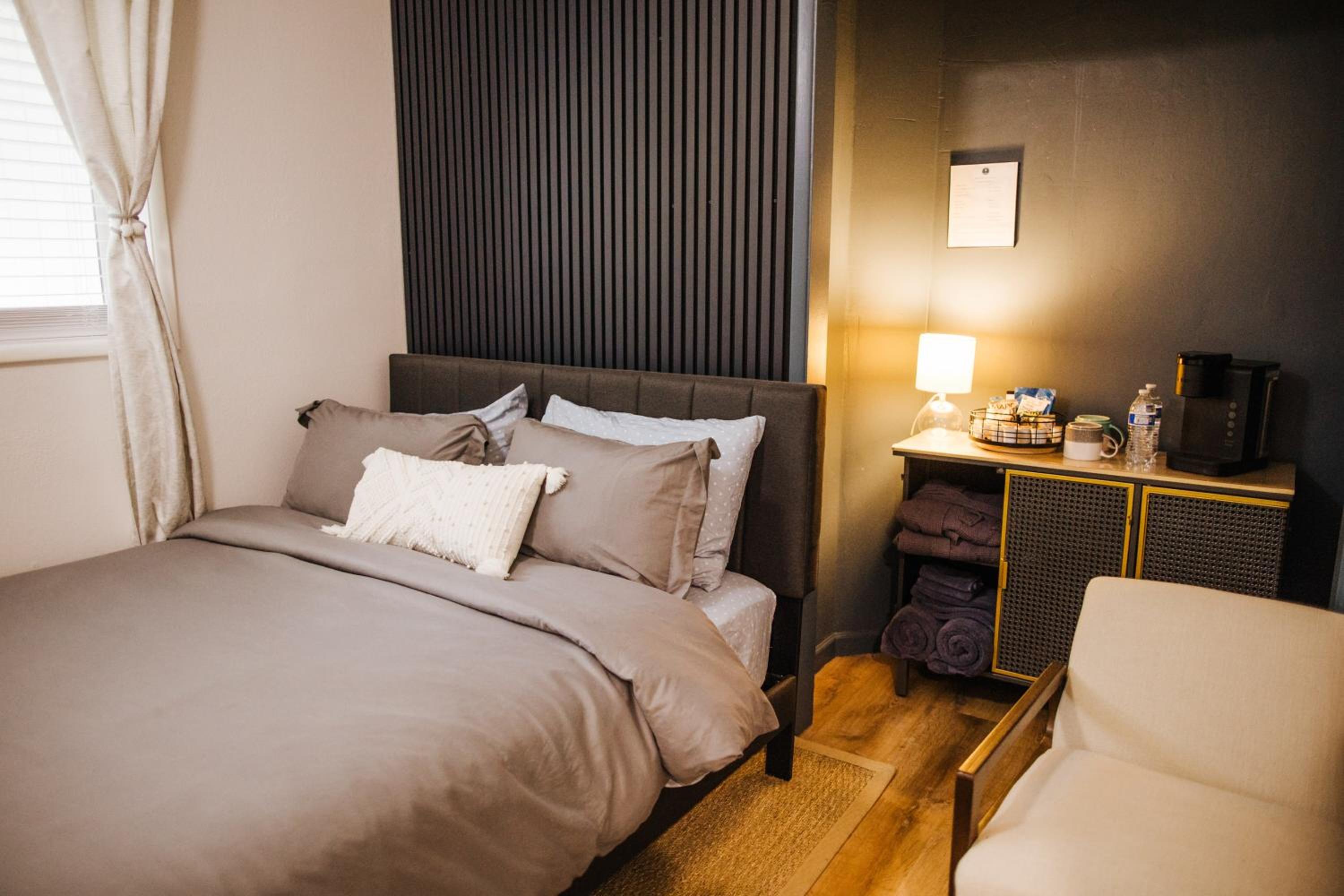 Standard Double Room with Shared Bathroom