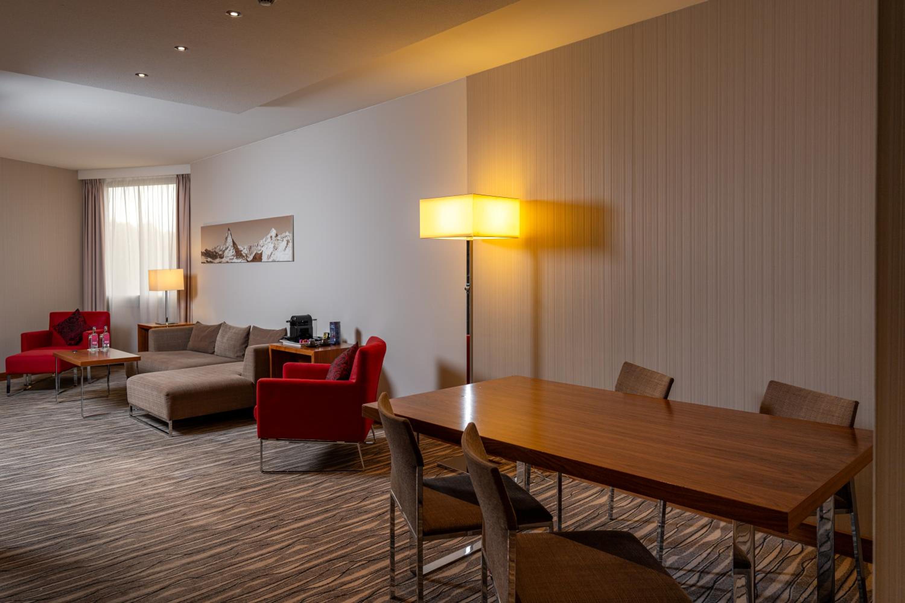 Junior King Suite