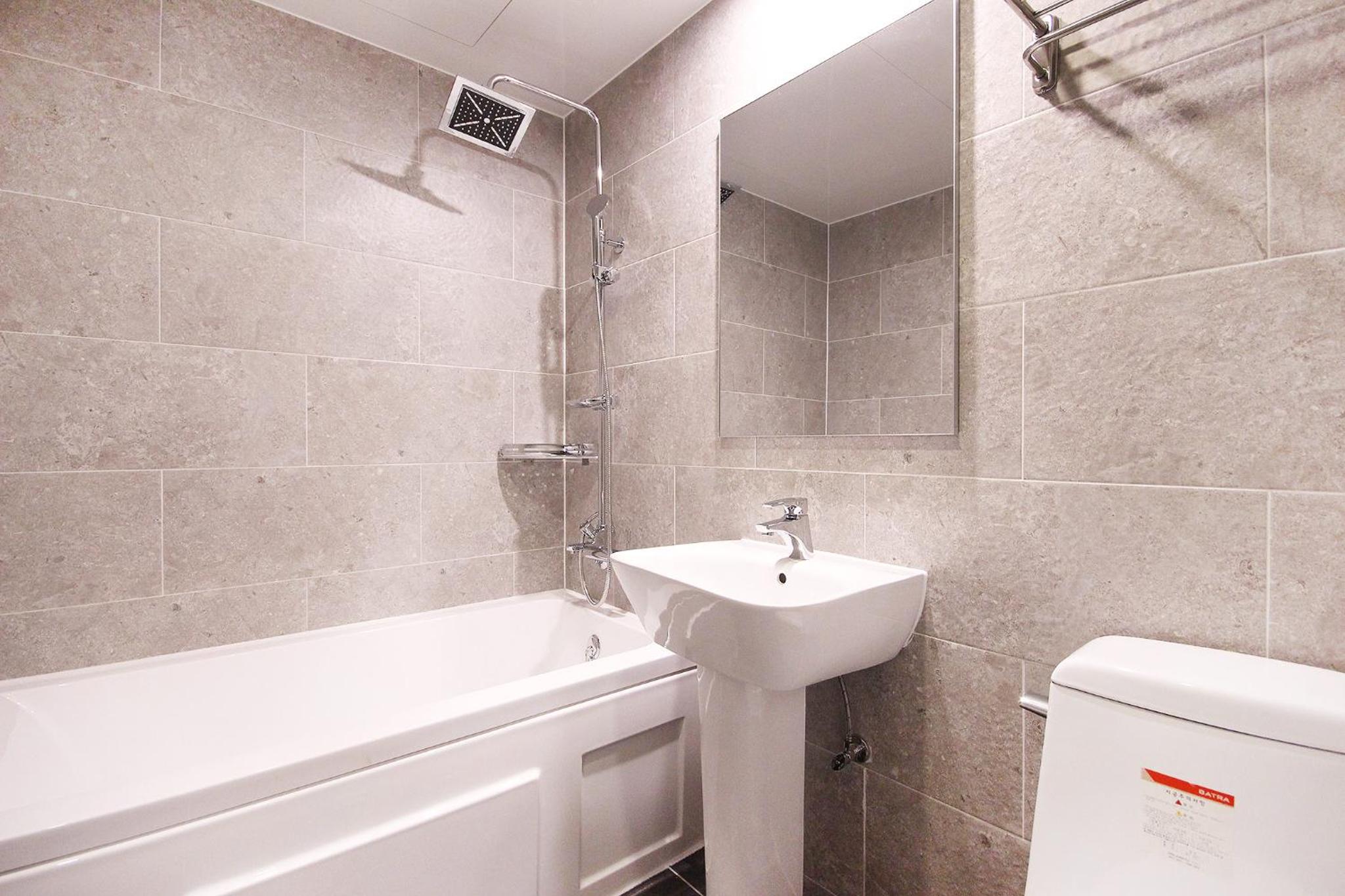 Standard Double Room - Photo 15