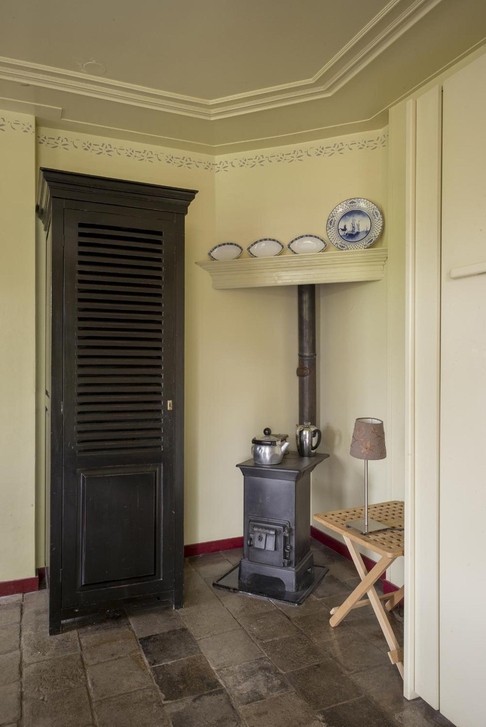Family Room with Bath photo 2