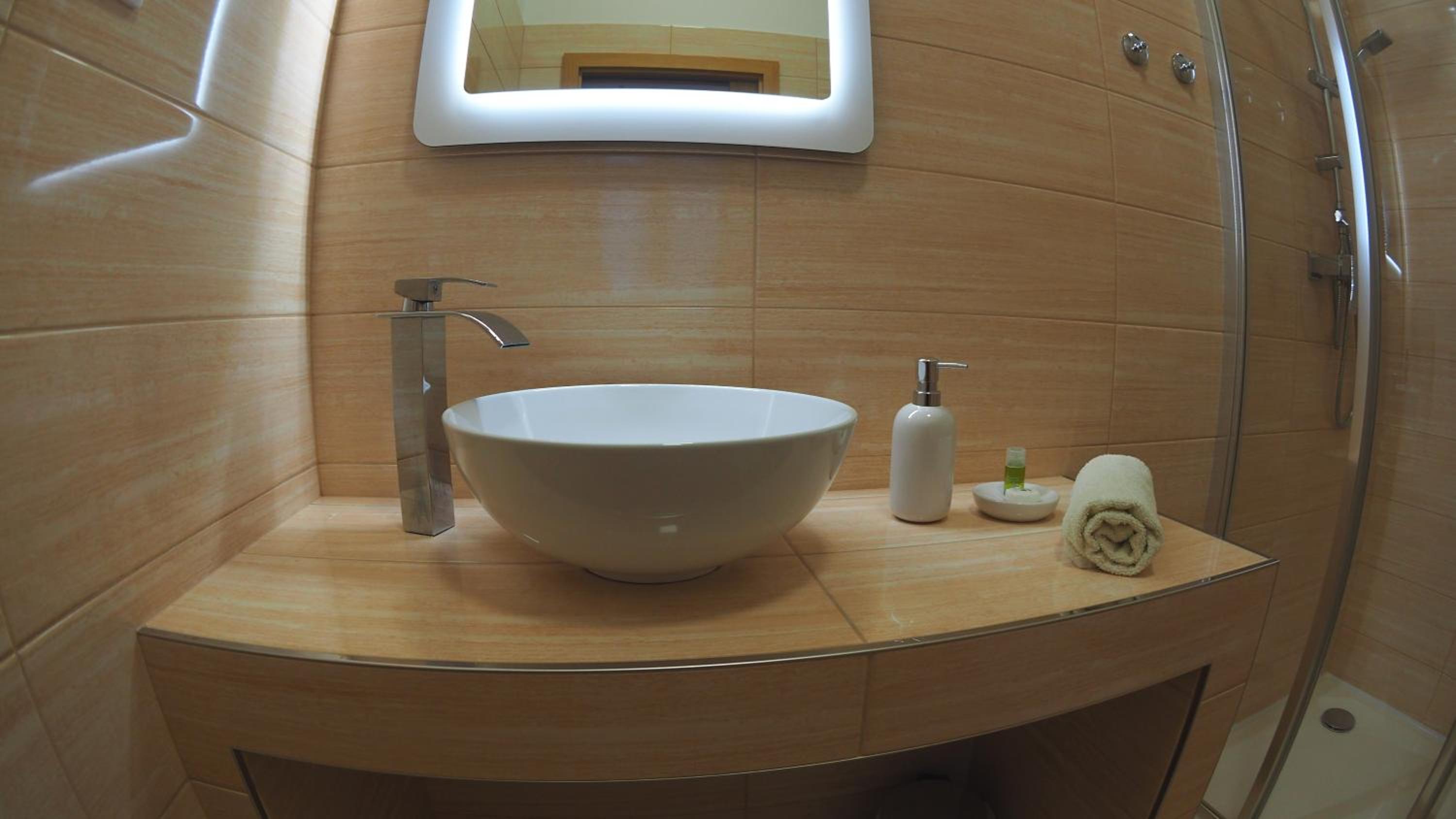 Deluxe Double Room photo 3