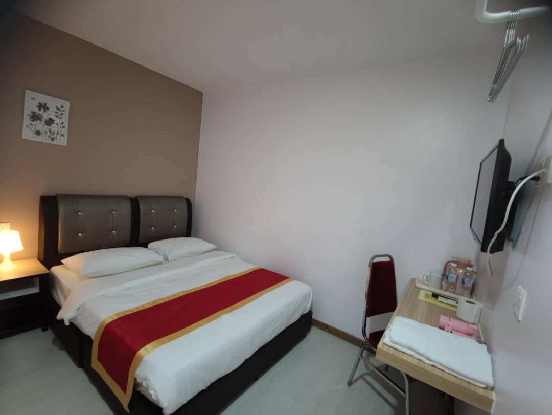 Queen Room - Photo 4