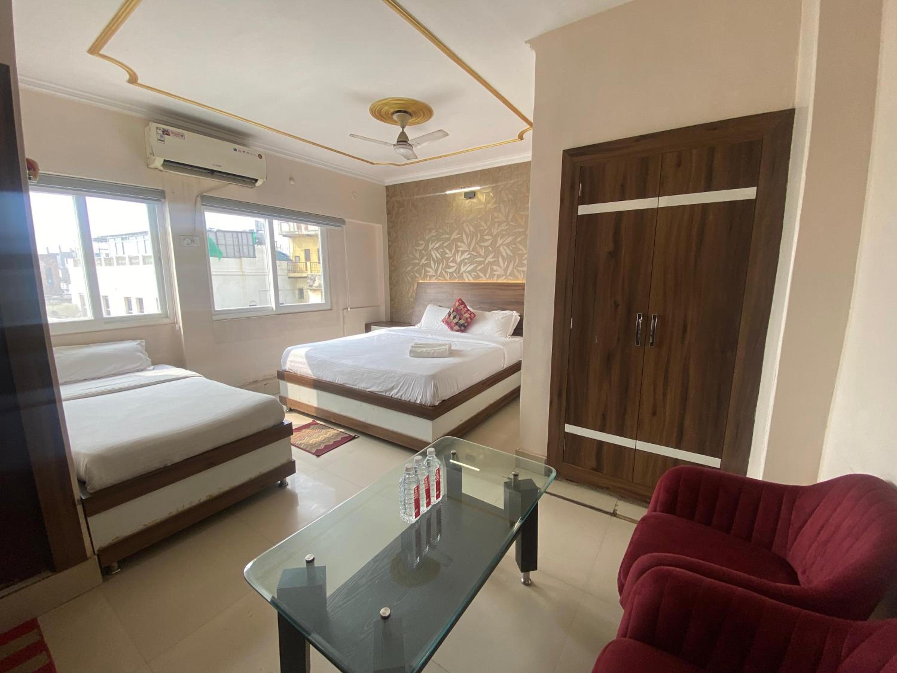 Deluxe Family Room River View