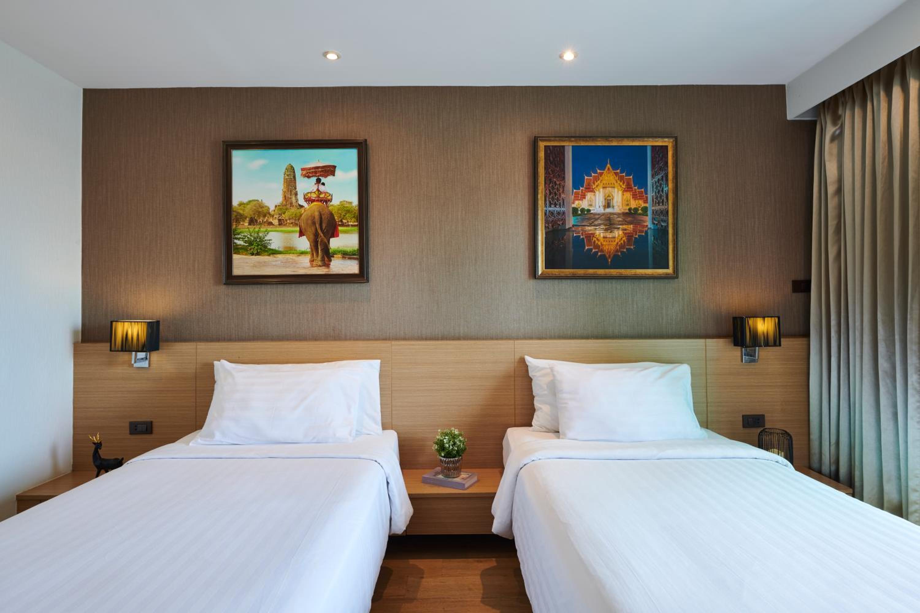 Deluxe Double or Twin Room with Balcony photo 3