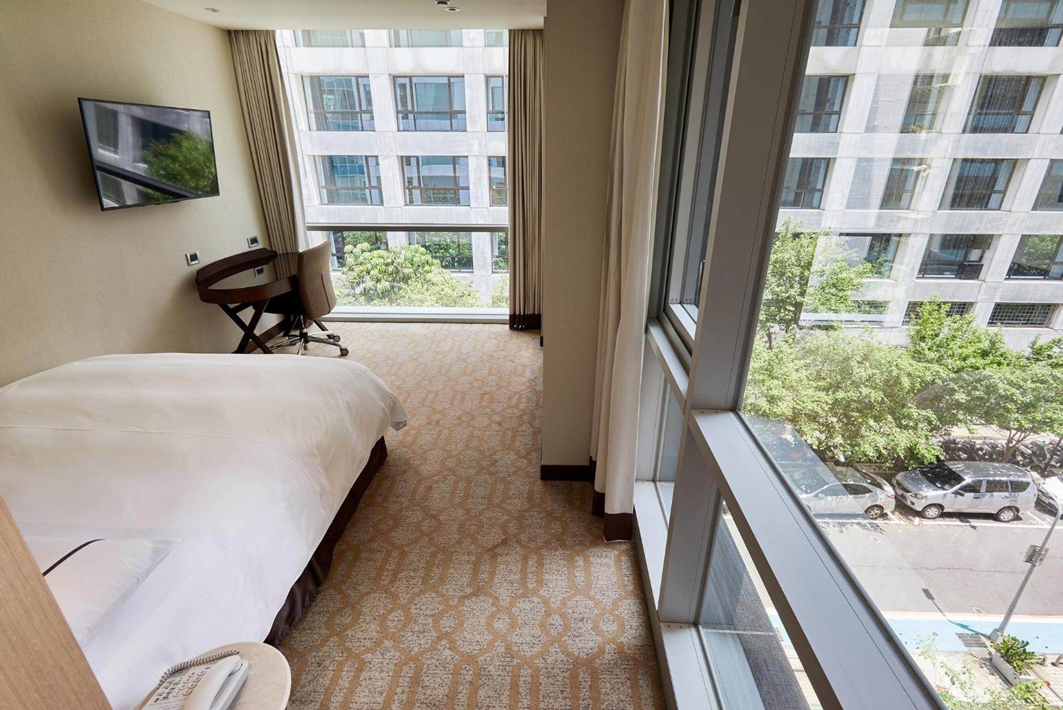 Superior Queen Room