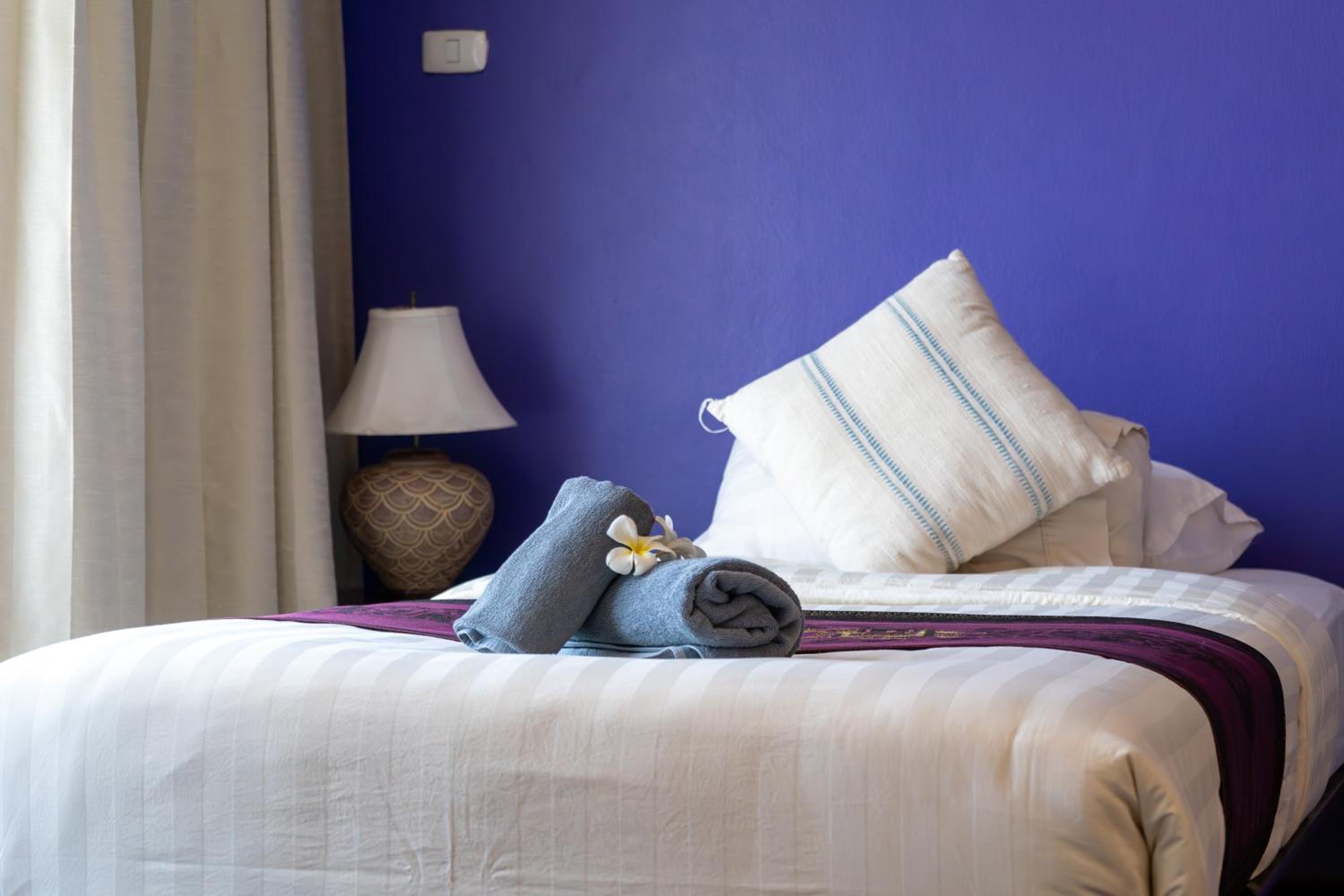 Family Suite with Balcony - Photo 5