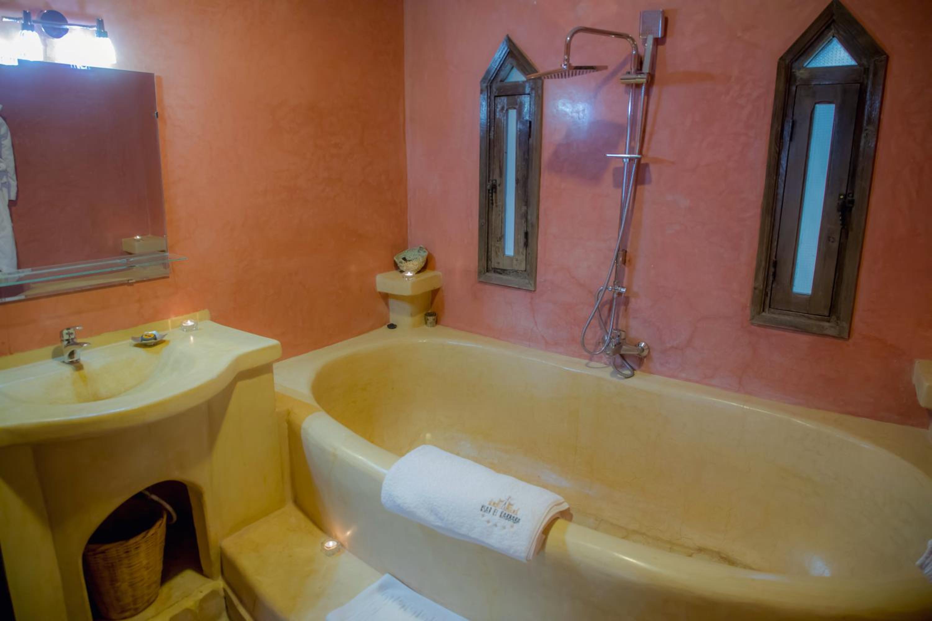 Deluxe Family Suite photo 3