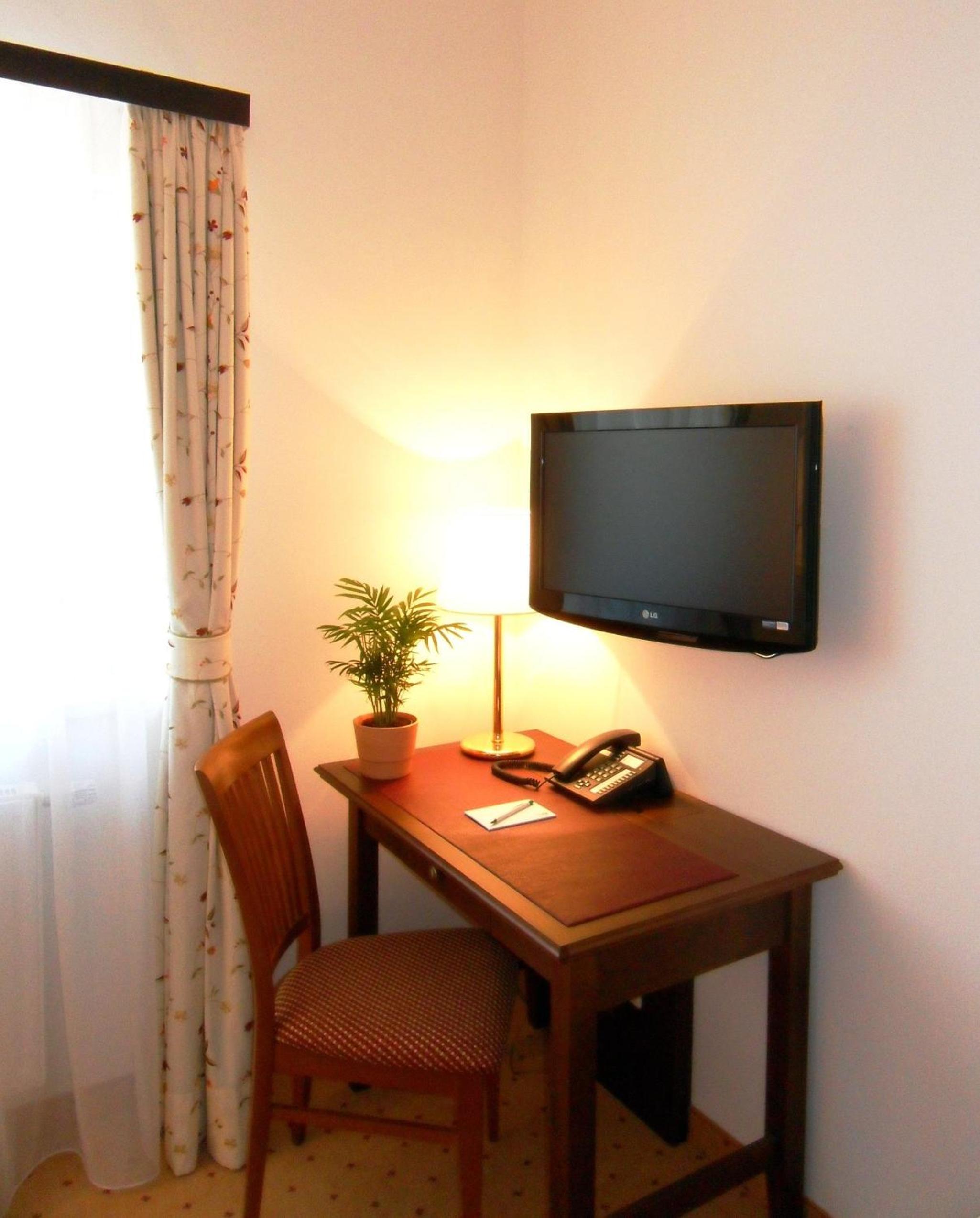 Single Room photo 2