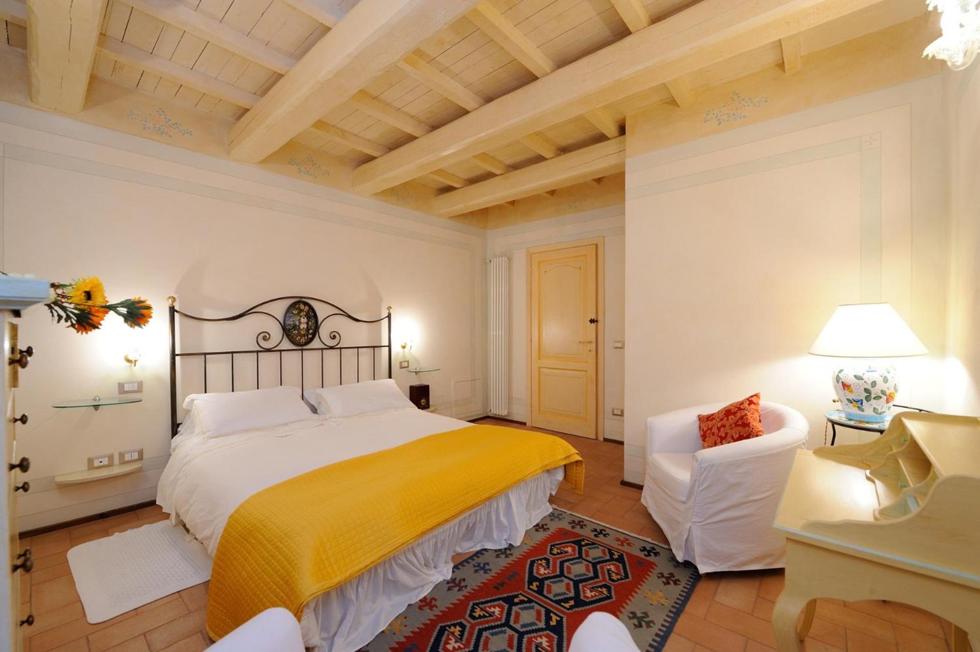 Standard Apartment - Photo 10
