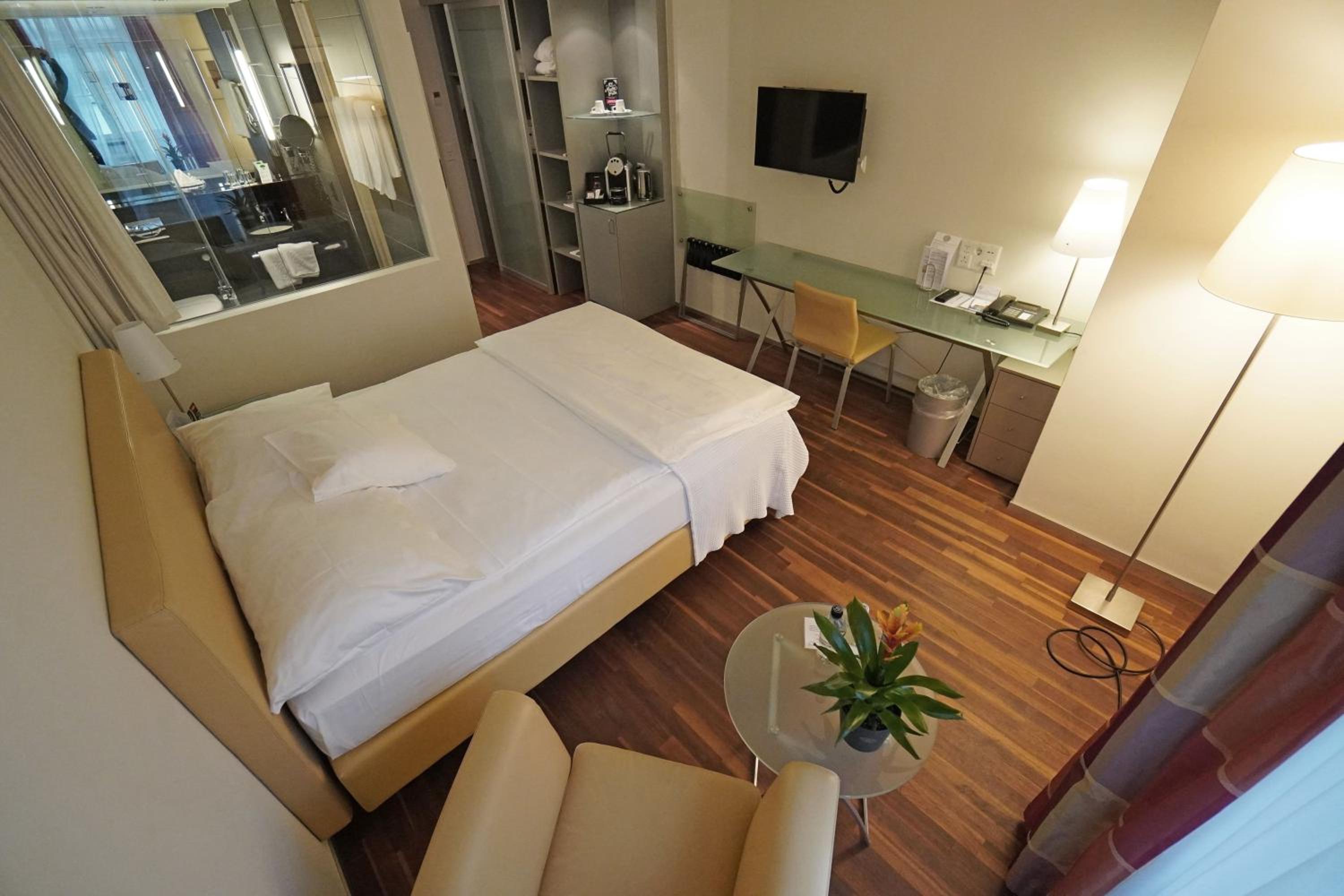 Economy Double Room