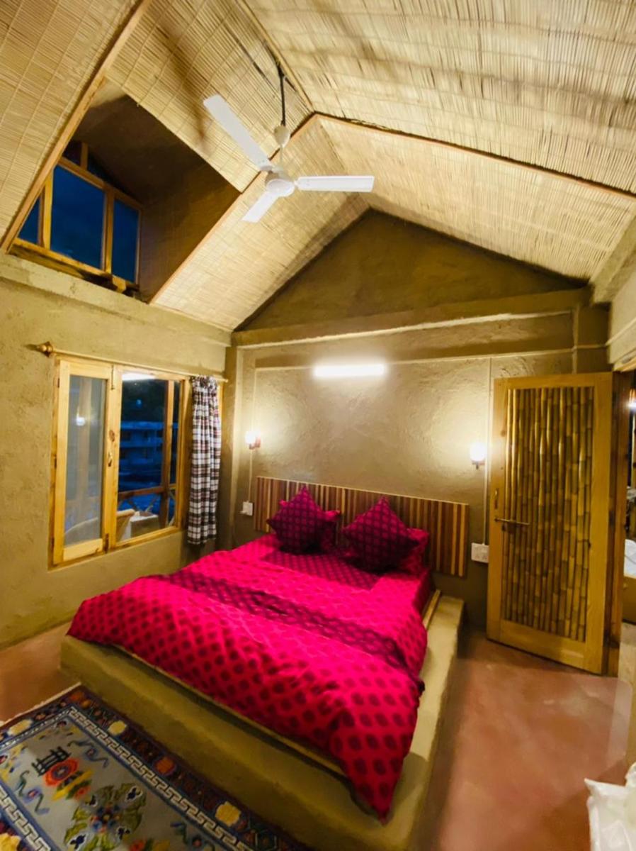 King Room with Mountain View photo 3
