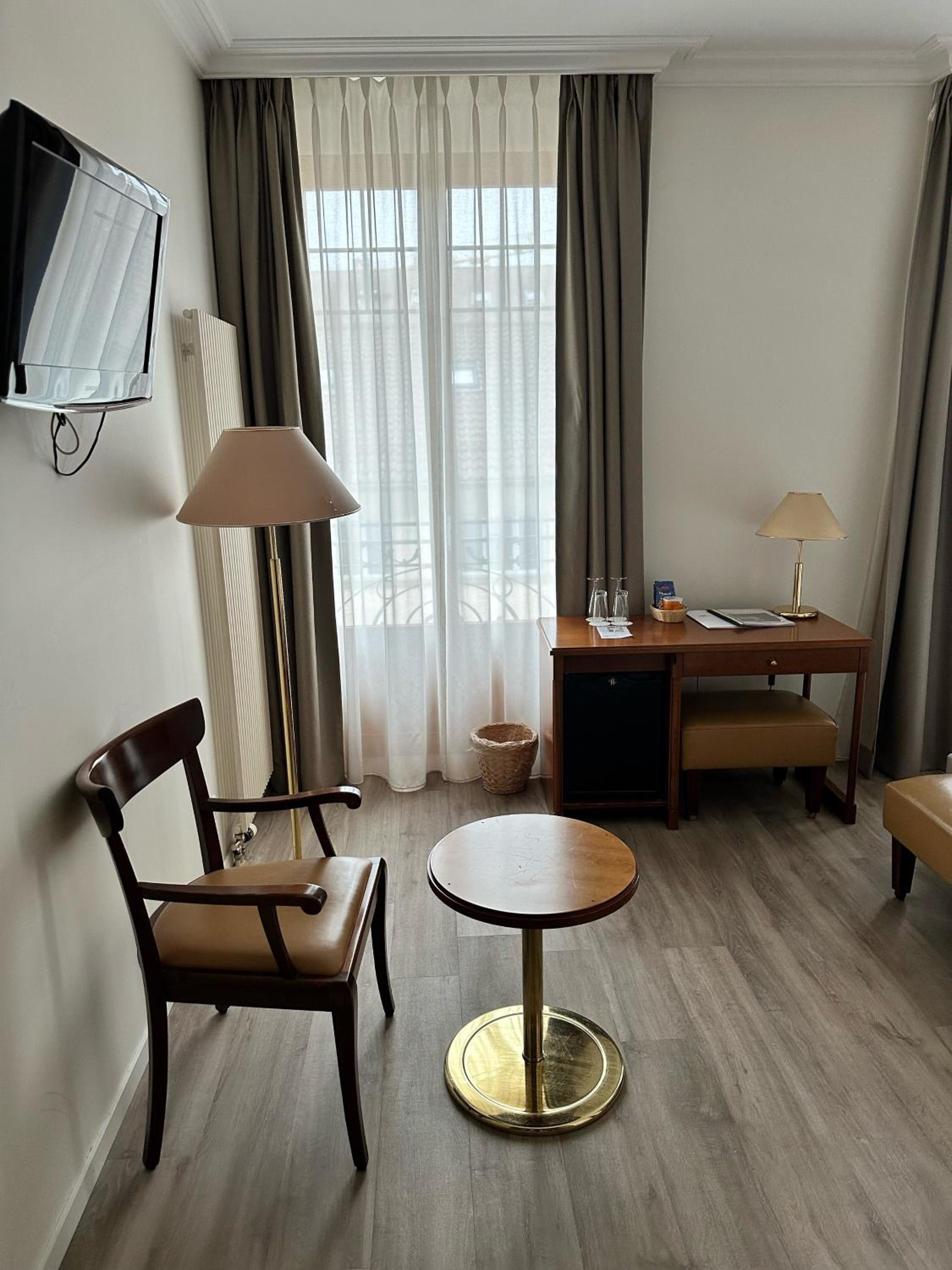 Economy Twin Room photo 1