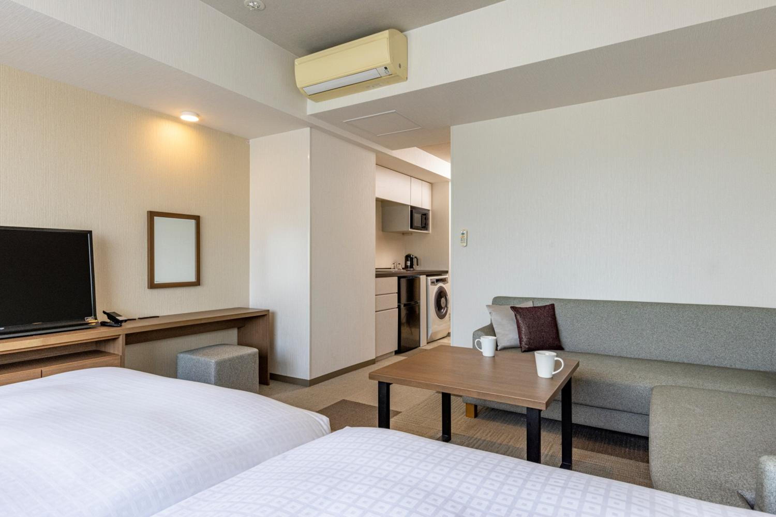 Premium Twin Room - Non-Smoking photo 2