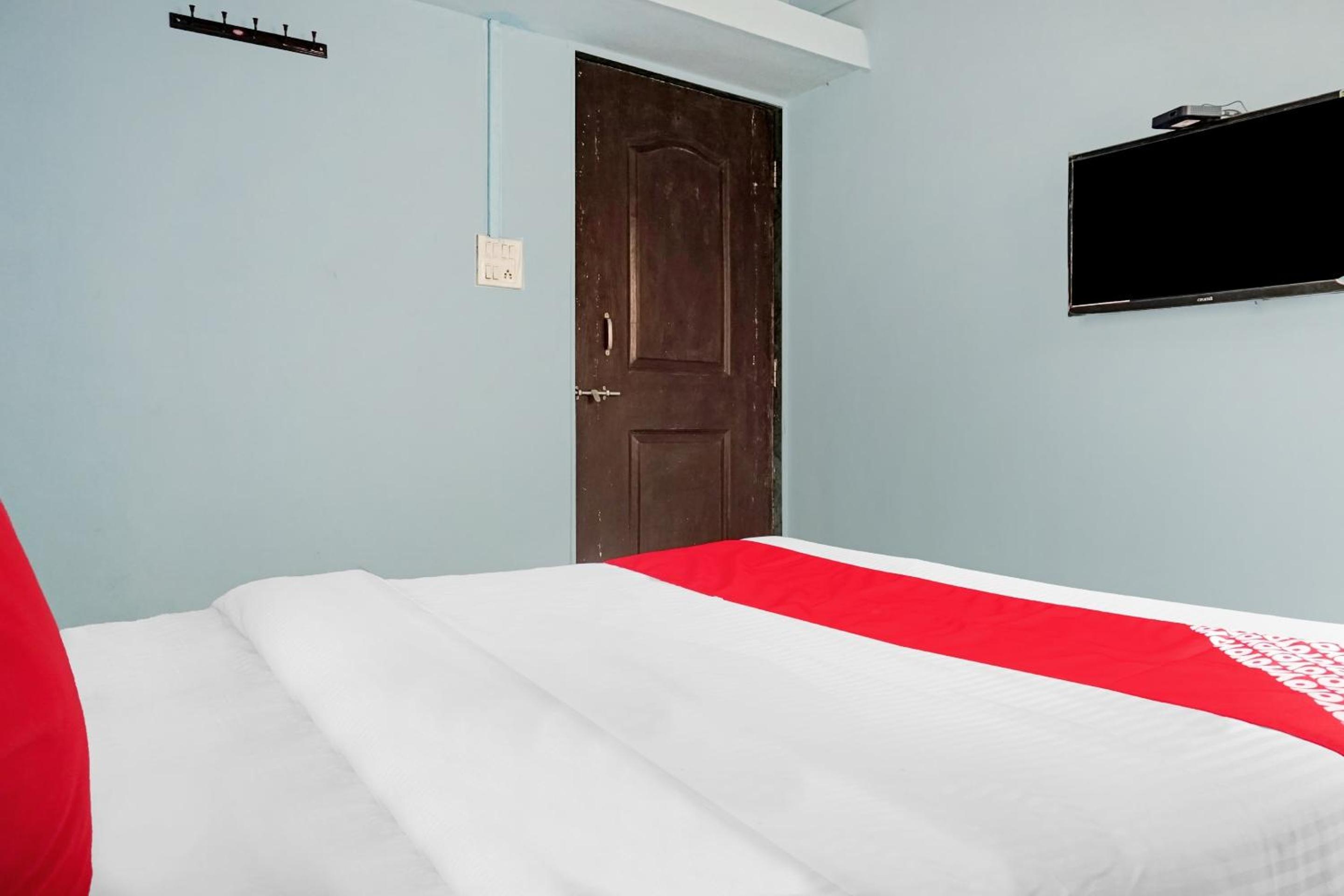 Triple Room with Balcony - Photo 4