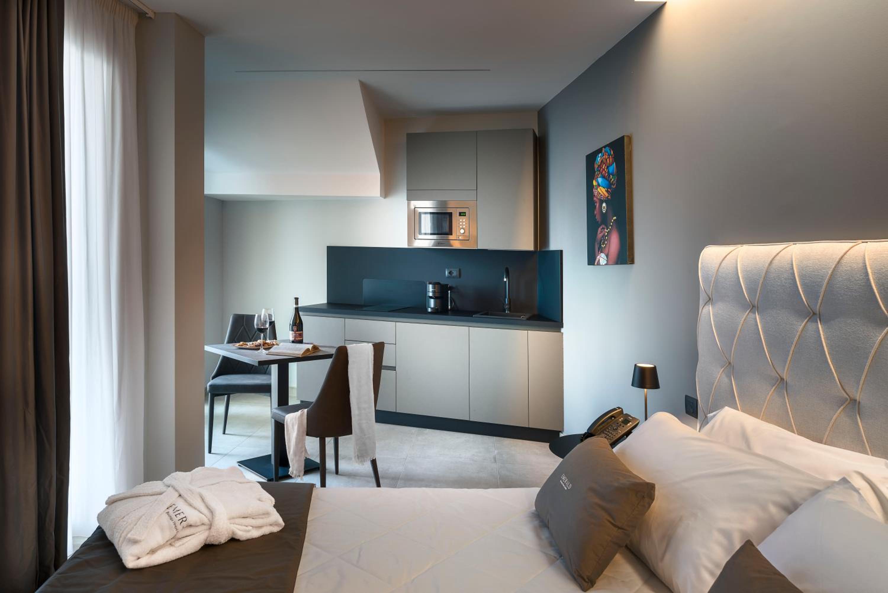 Deluxe Room (1 adult + 1 child) photo 3