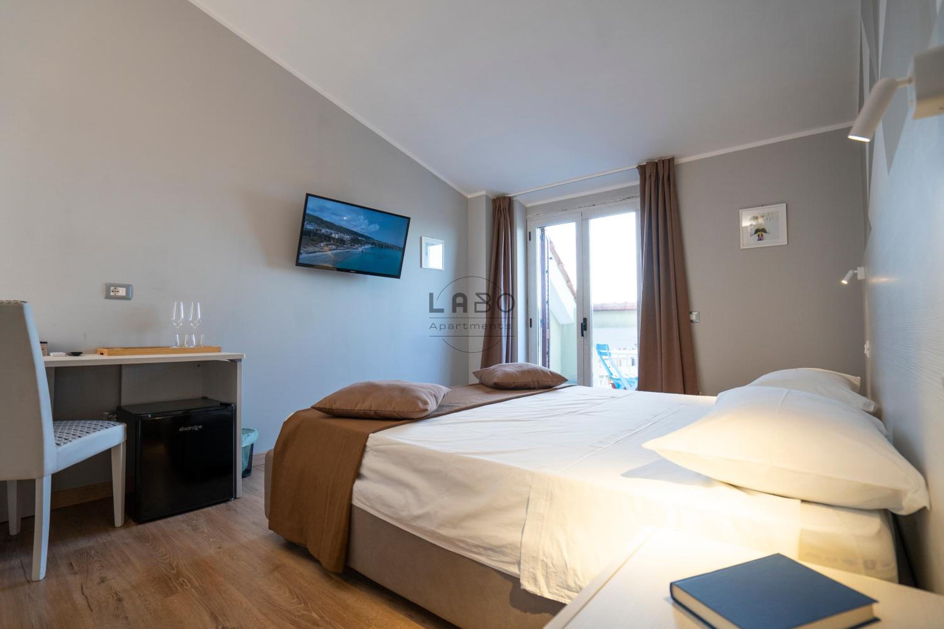 Double Room With Private Bathroom