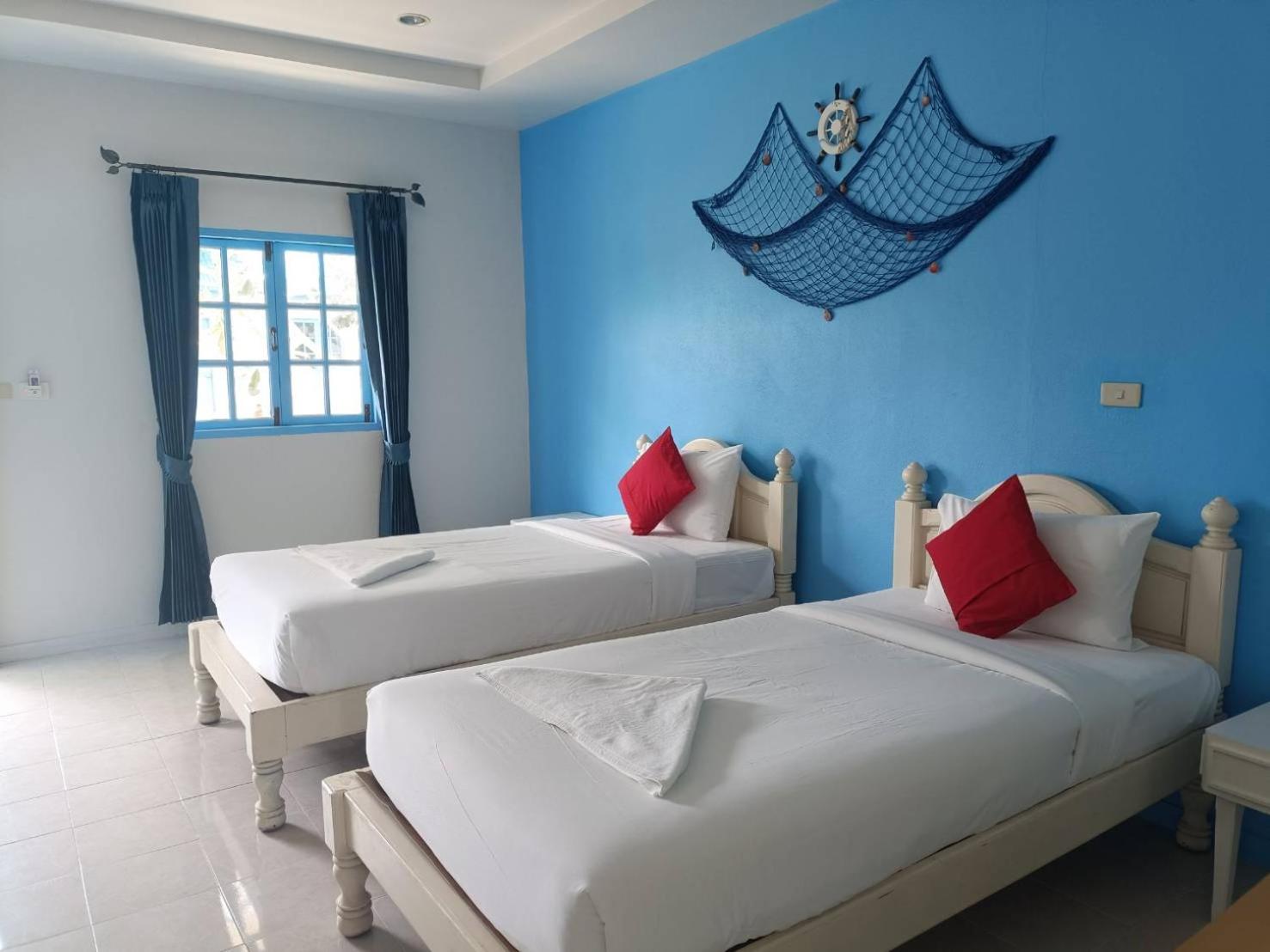 Deluxe Twin Room - Photo 1
