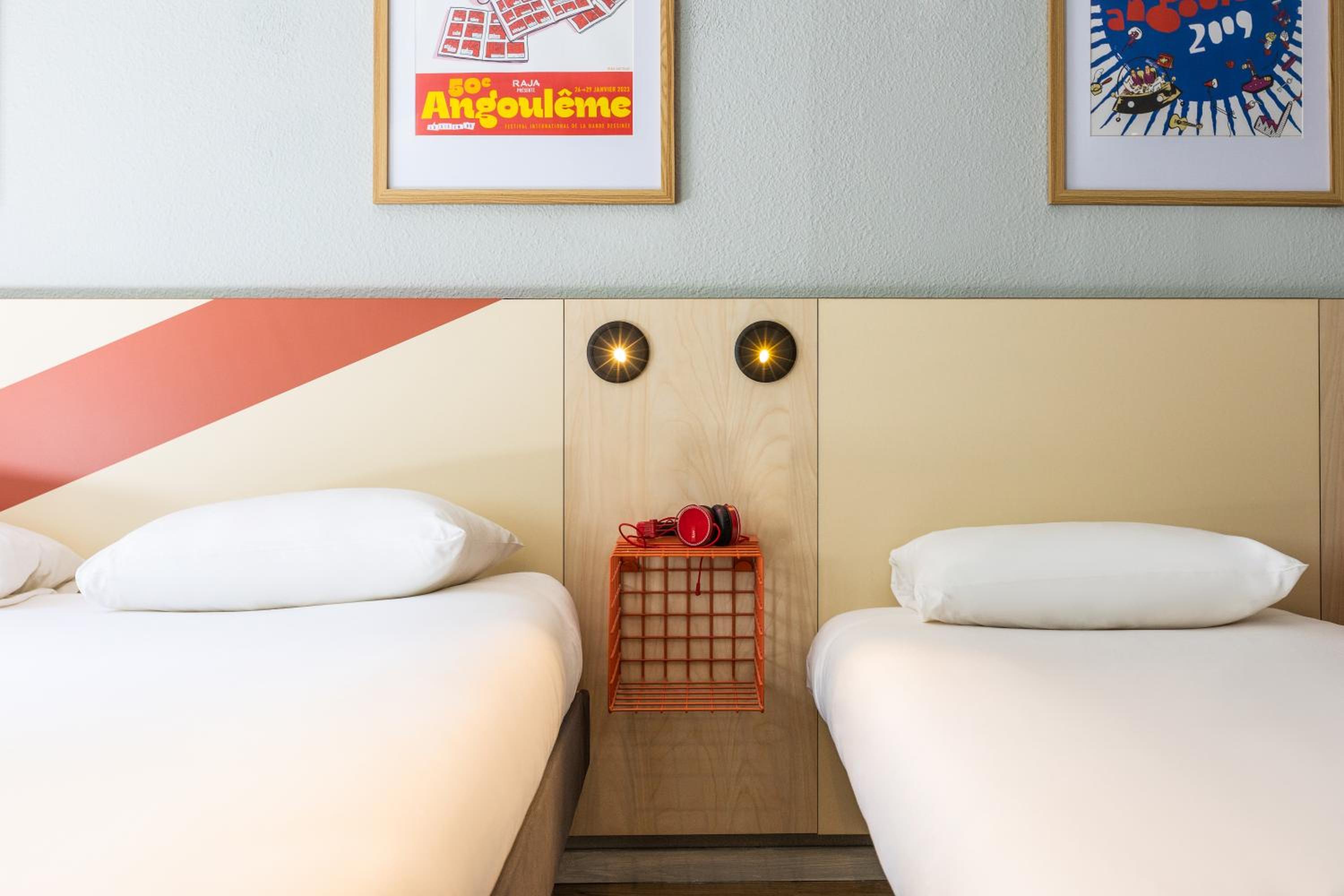 TWIN - Room with Twin Beds photo 3