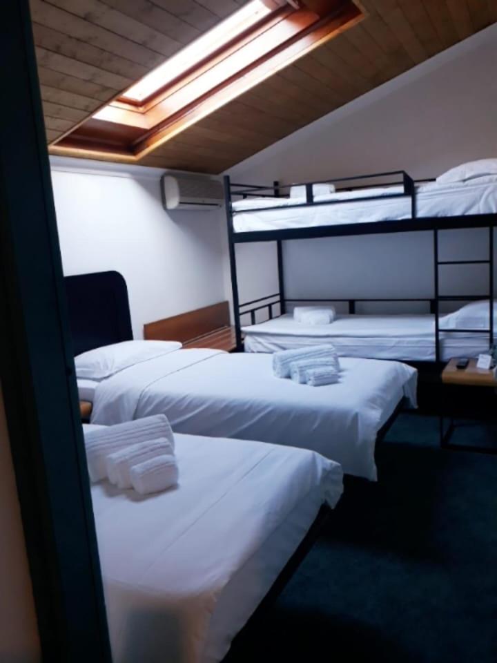 Quadruple Room with Private Bathroom