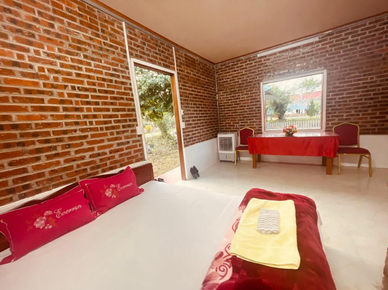 Deluxe Double Room photo 2