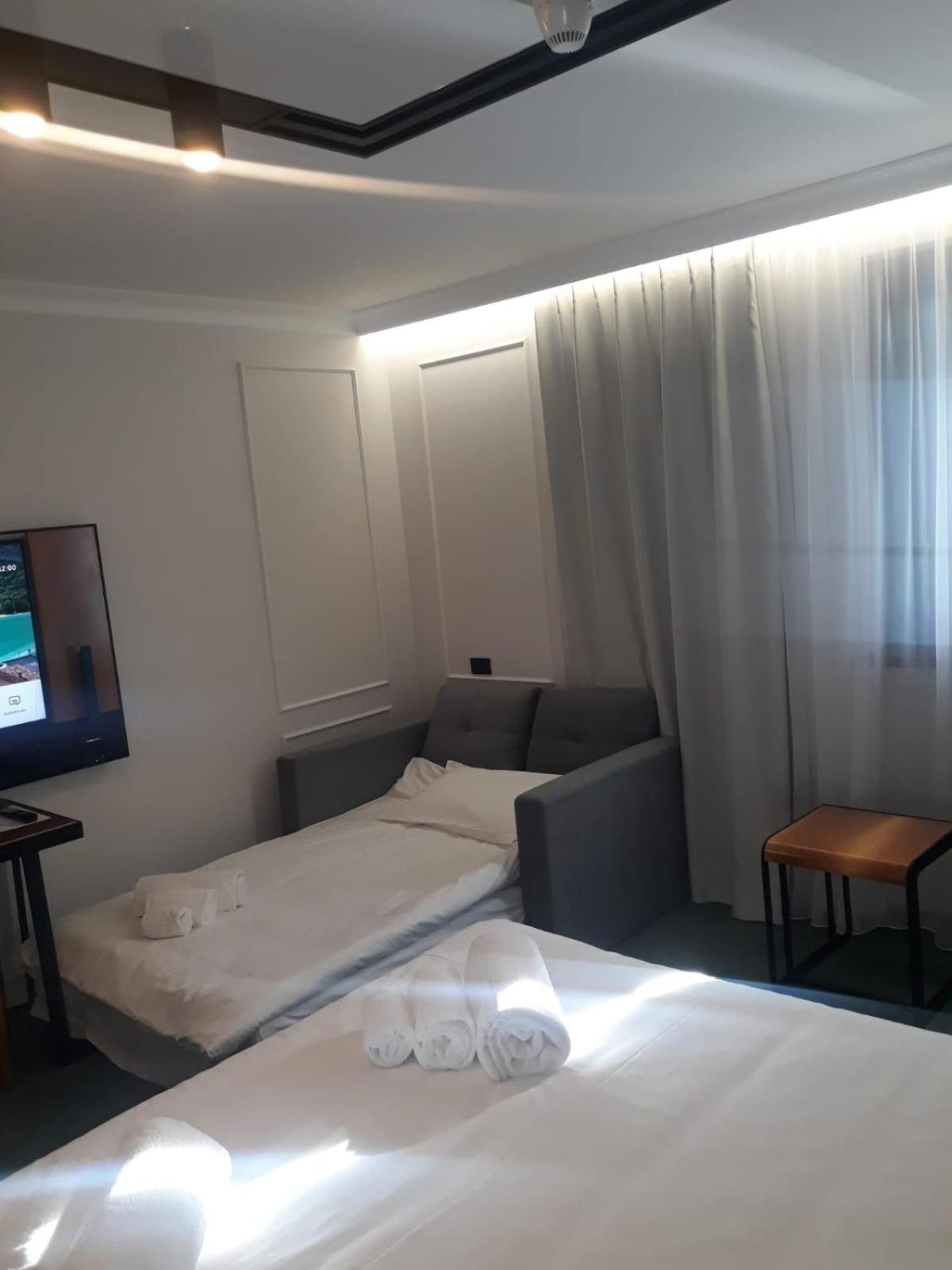 Double Room with Lake View