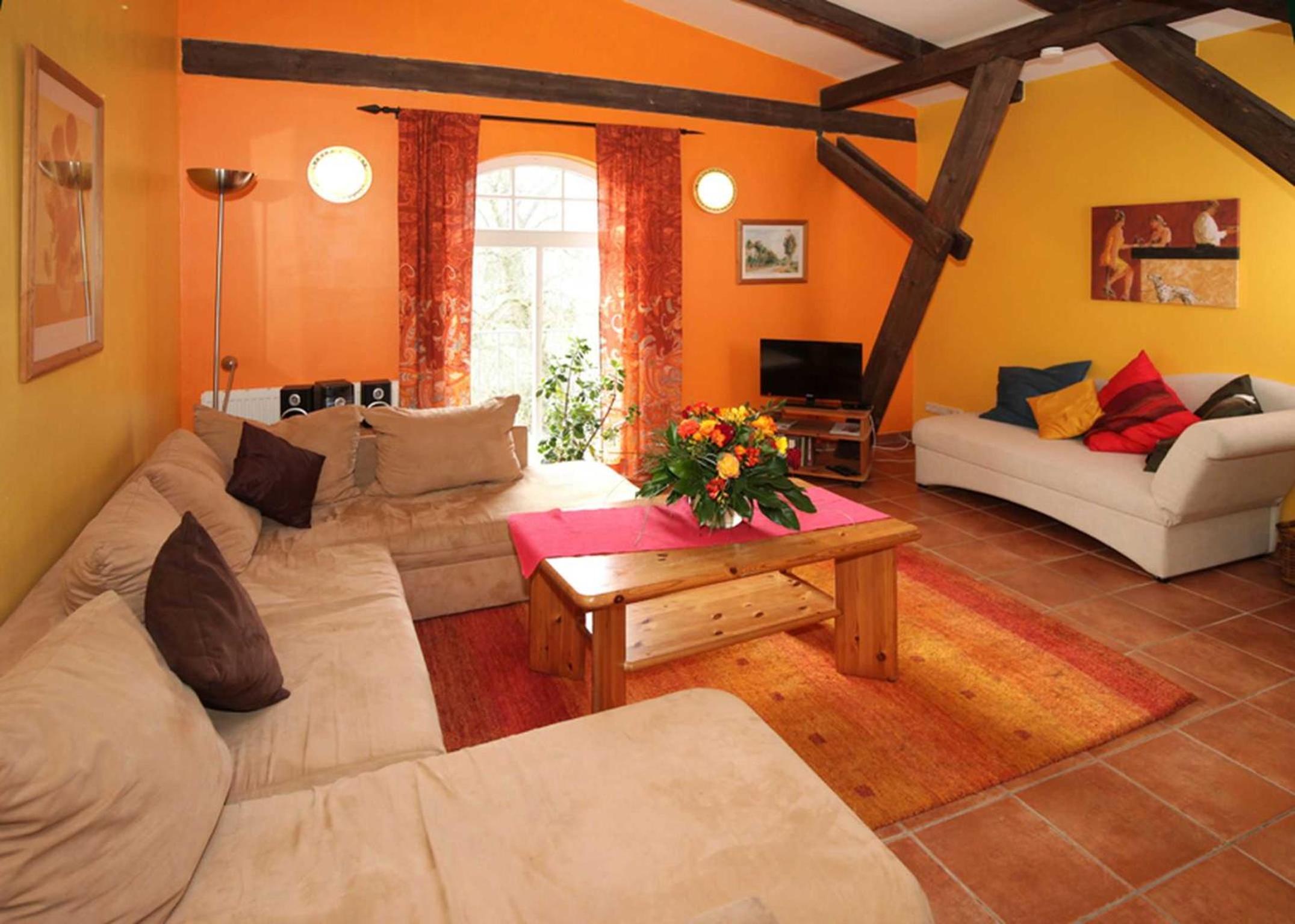 Two-Bedroom Apartment with Lake View photo 3