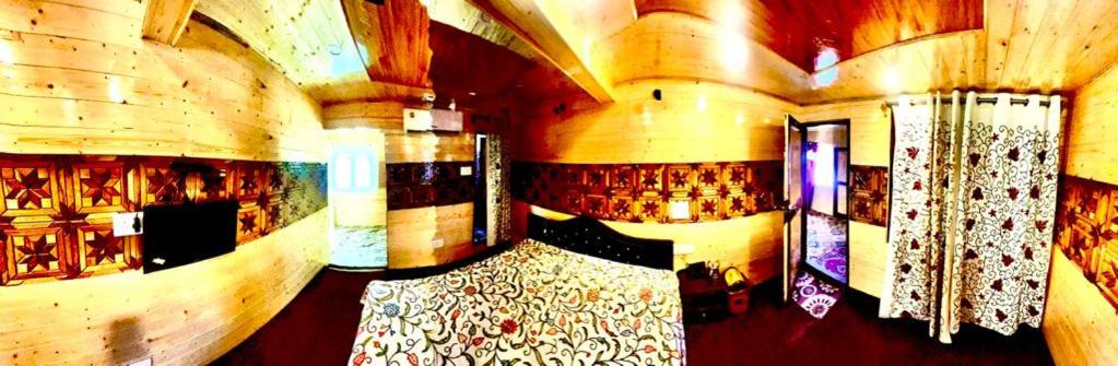Deluxe Double Room photo 2