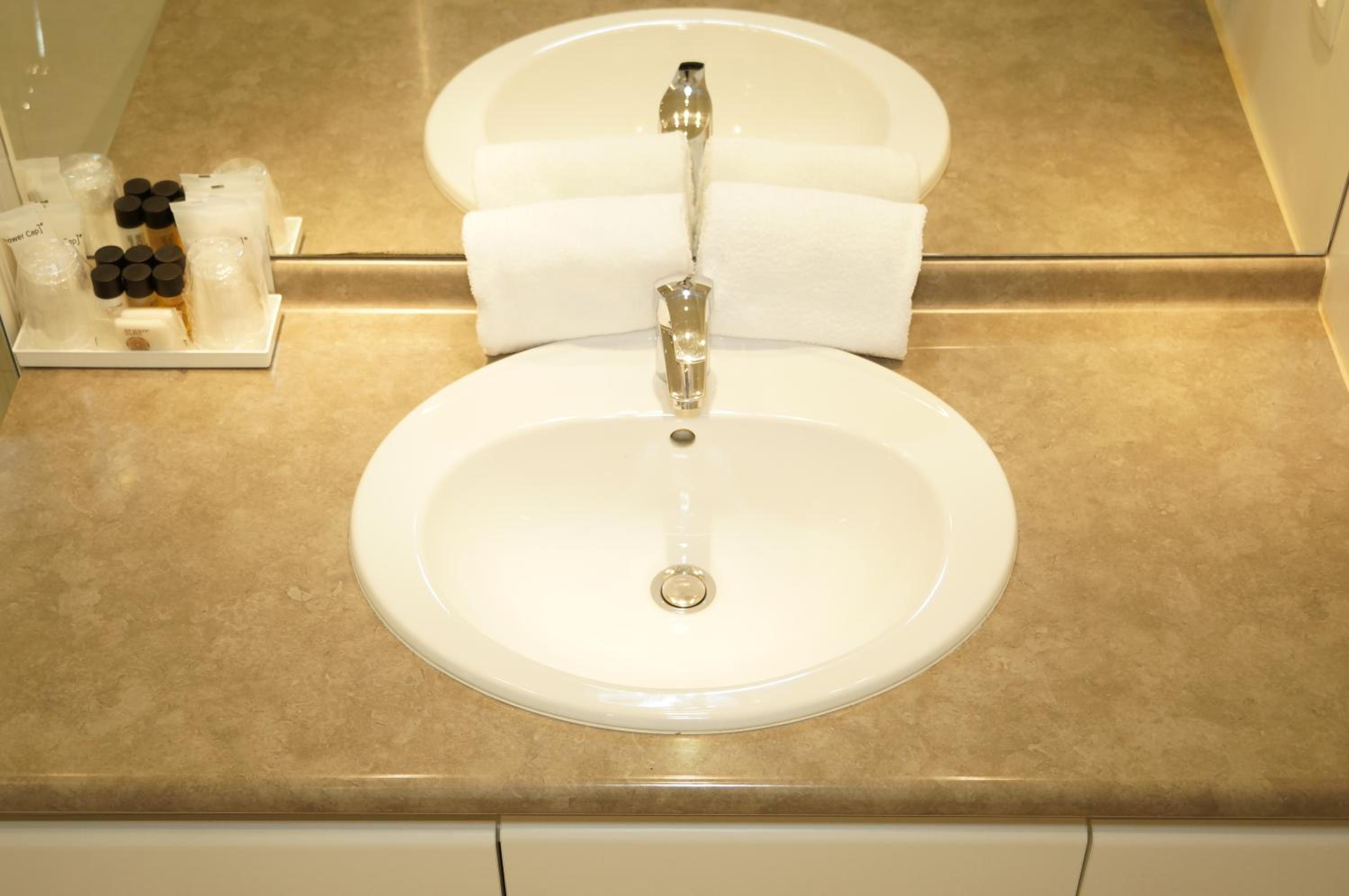 Studio (2 Adults) - Photo 8