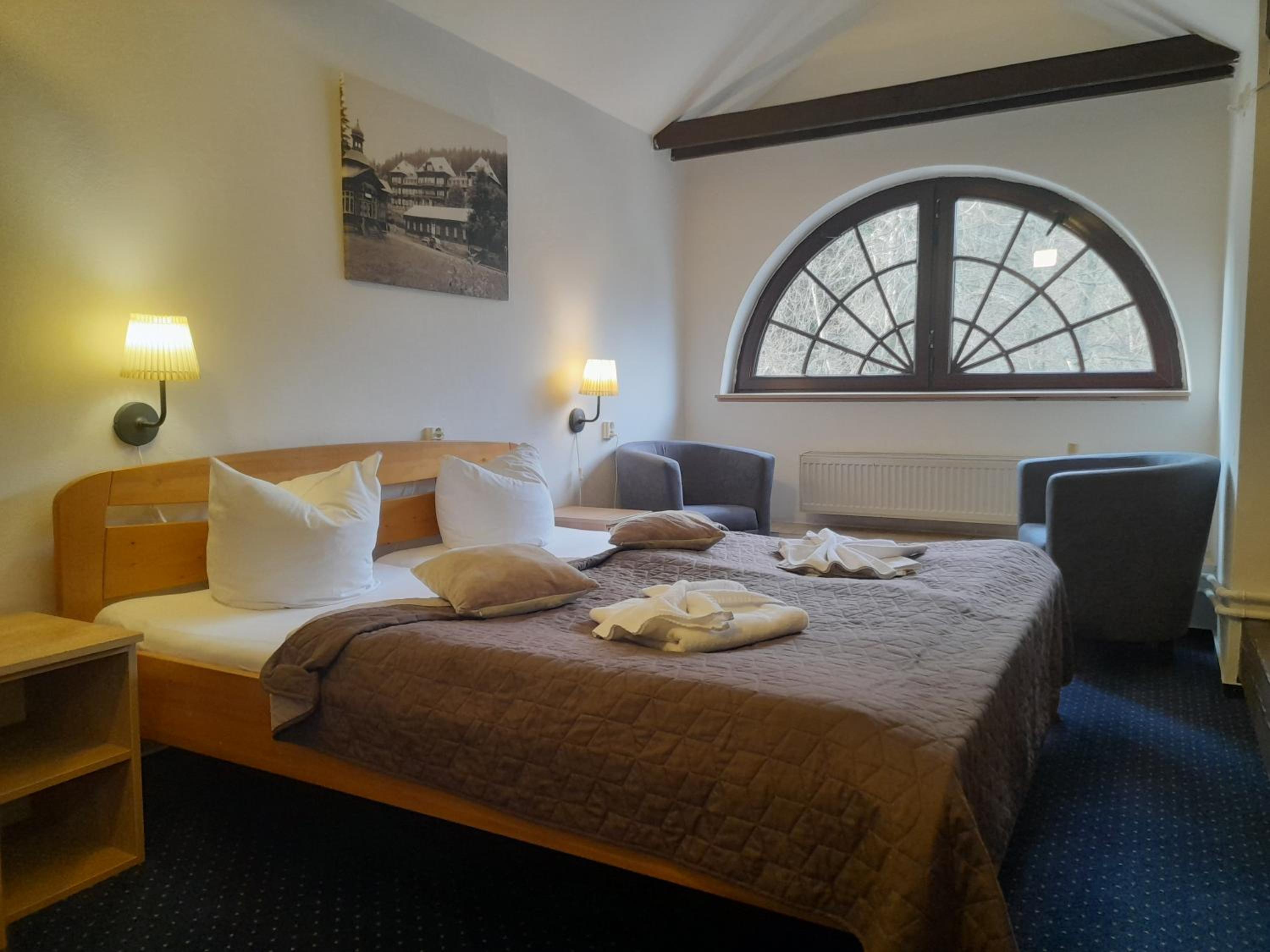 Standard Double or Twin Room photo 2