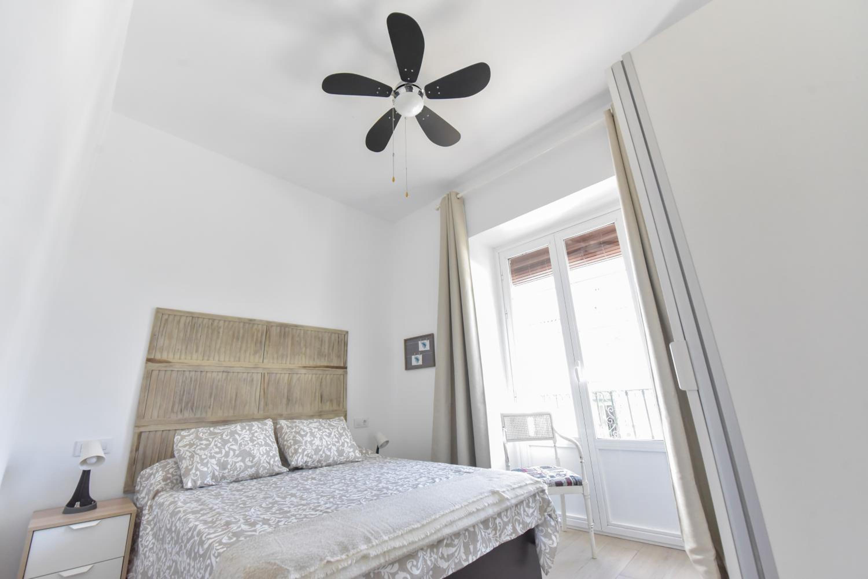 Apartamento con Balcón