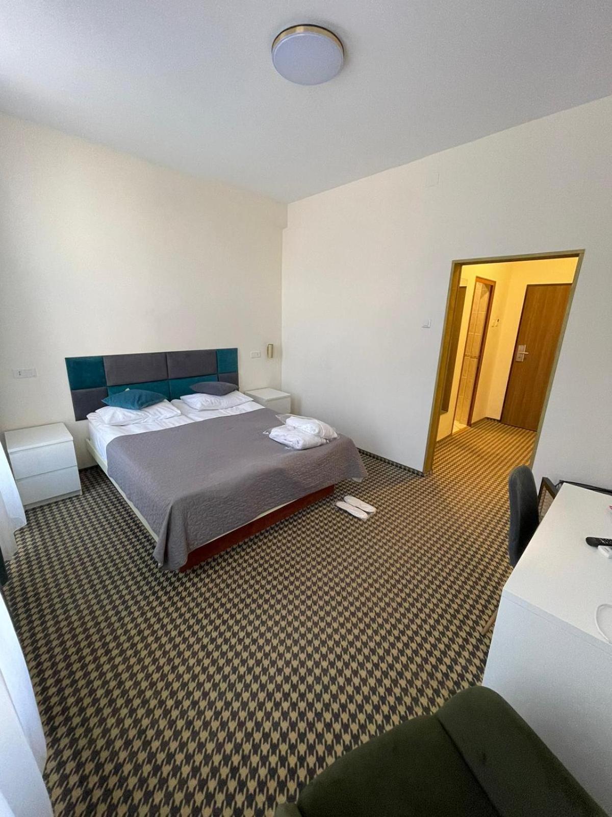 Superior King Room - Photo 2