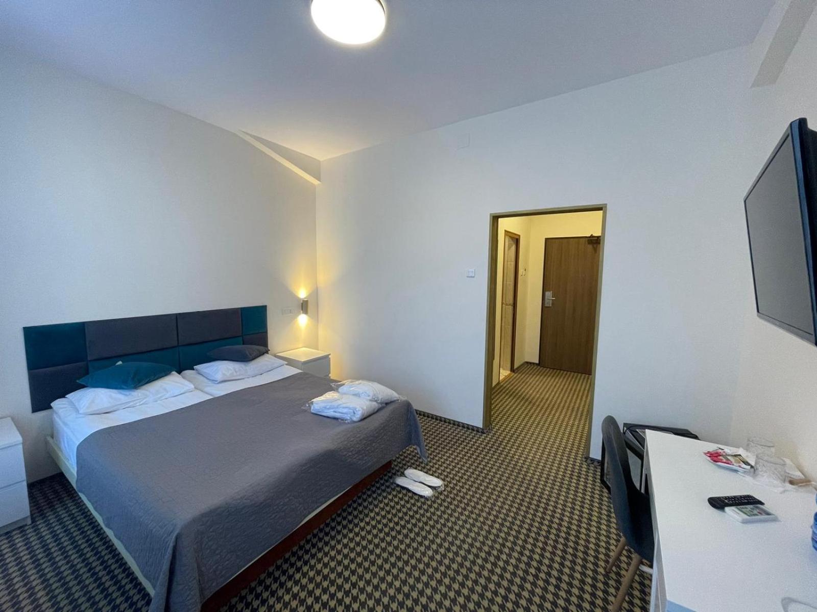 Superior King Room - Photo 5