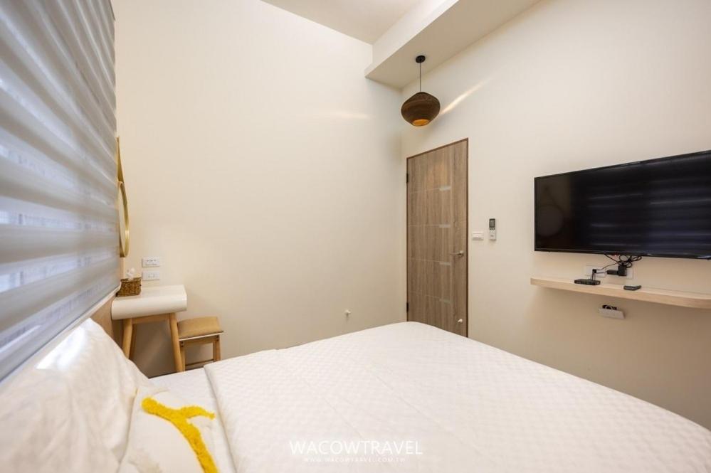 Double Room with Shared Bathroom photo 3
