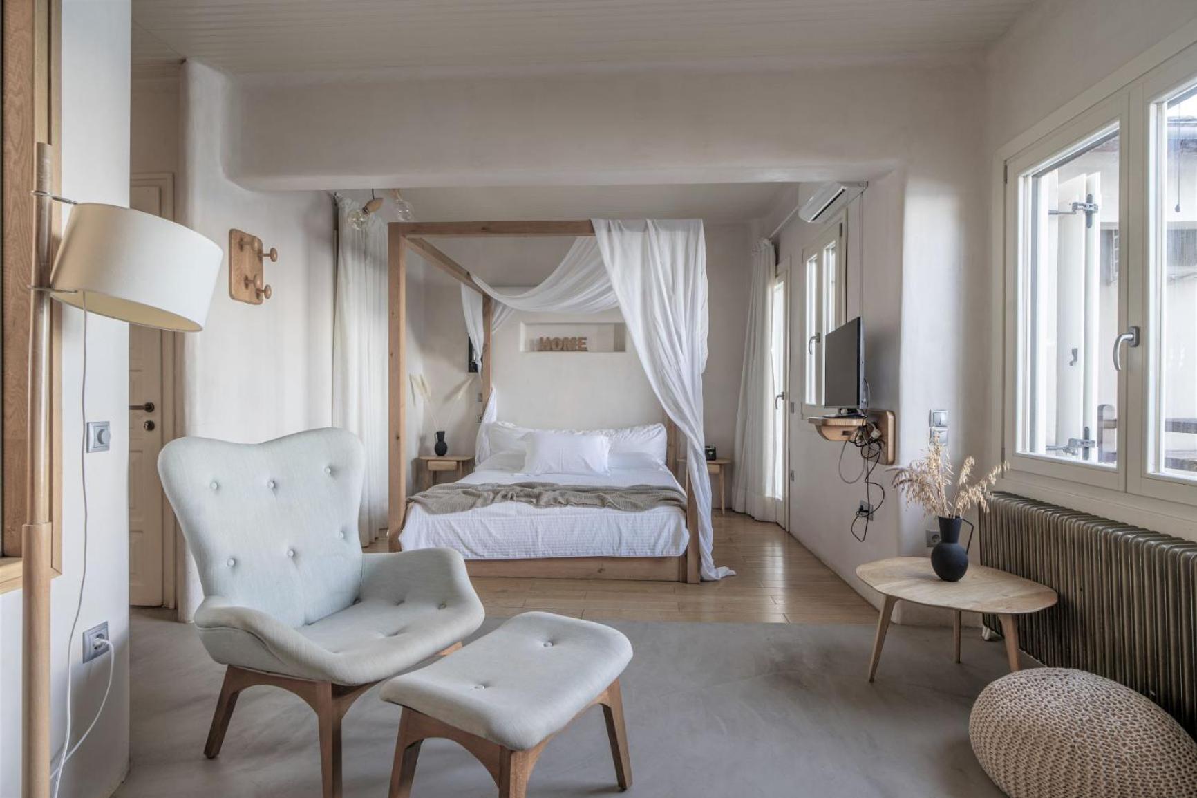 Deluxe Suite (2 Adults)
