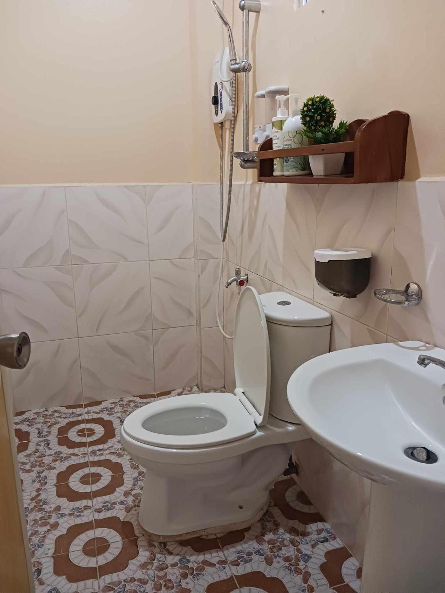 Triple Room with Private Bathroom photo 2