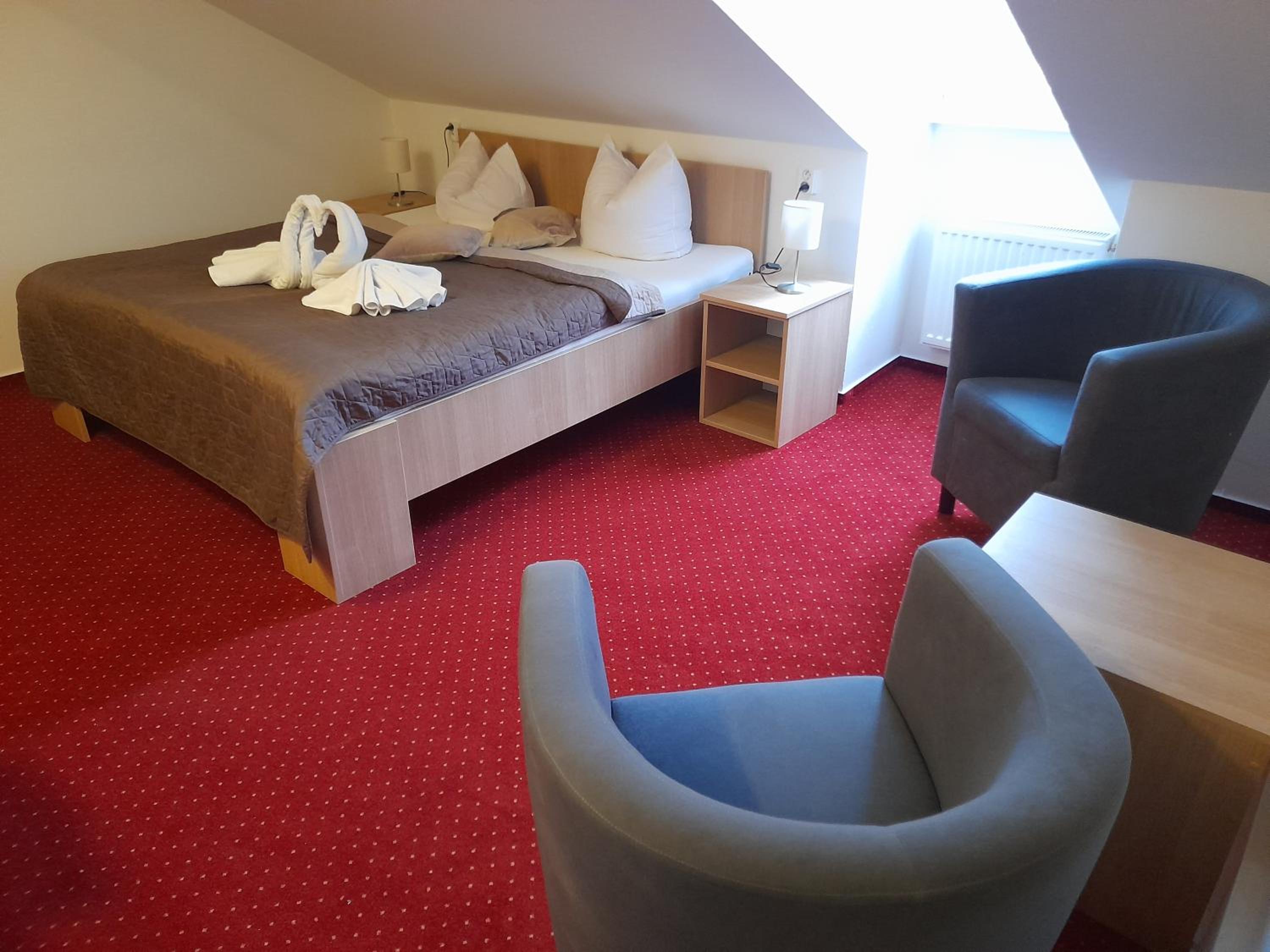 Small Double Room photo 1
