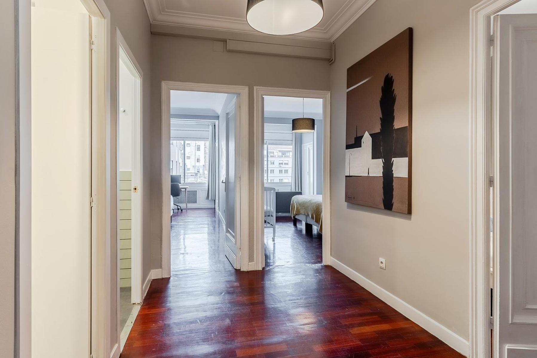 Apartment photo 2