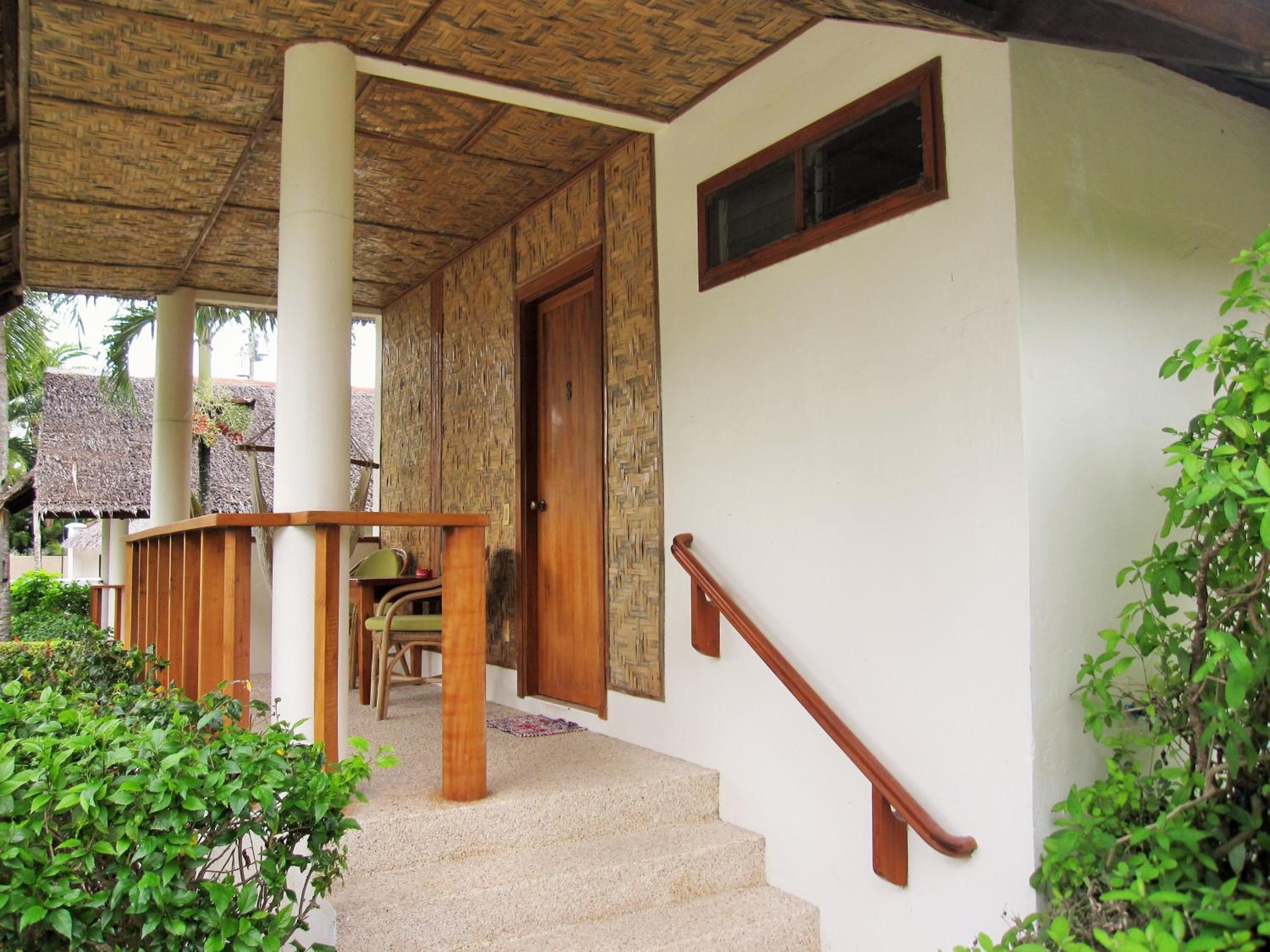Bungalow #3 or #4 - Photo 9