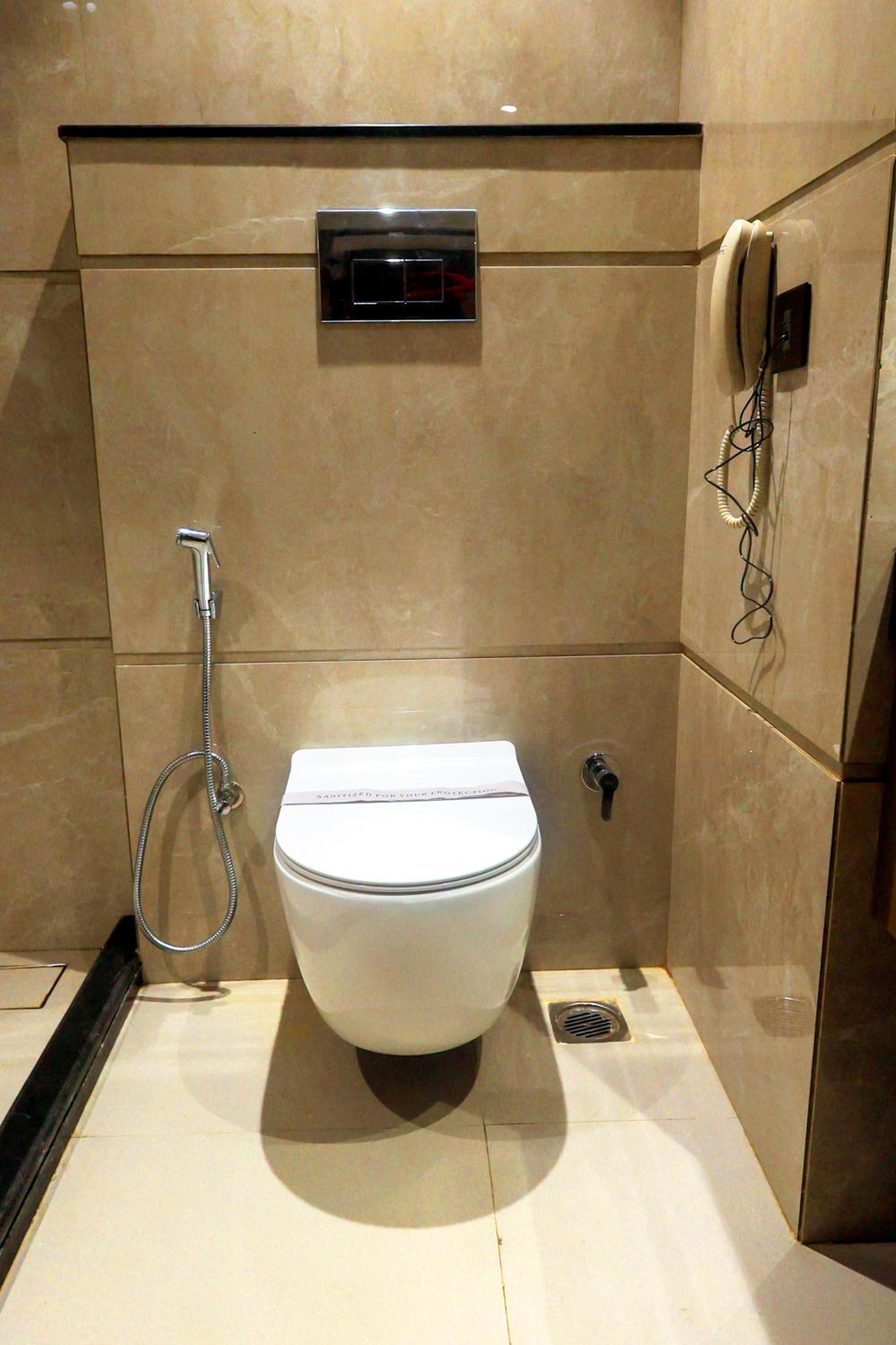 Executive Suite - Photo 7