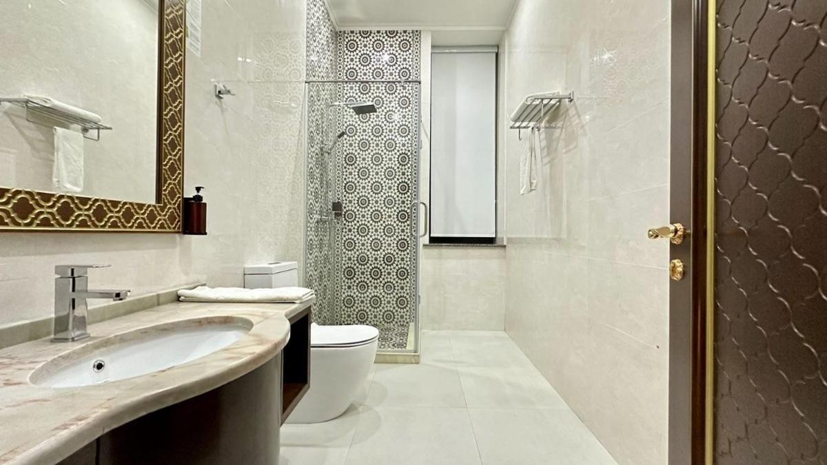 Standard Double Room - Photo 5